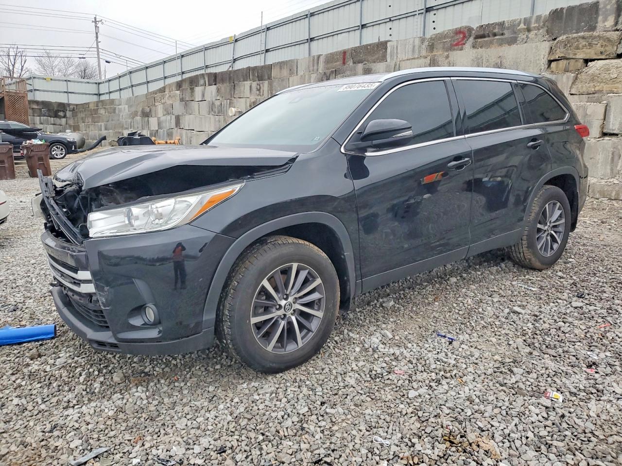 2019 TOYOTA HIGHLANDER