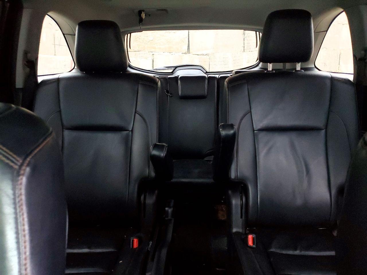 2019 TOYOTA HIGHLANDER SE photo 10