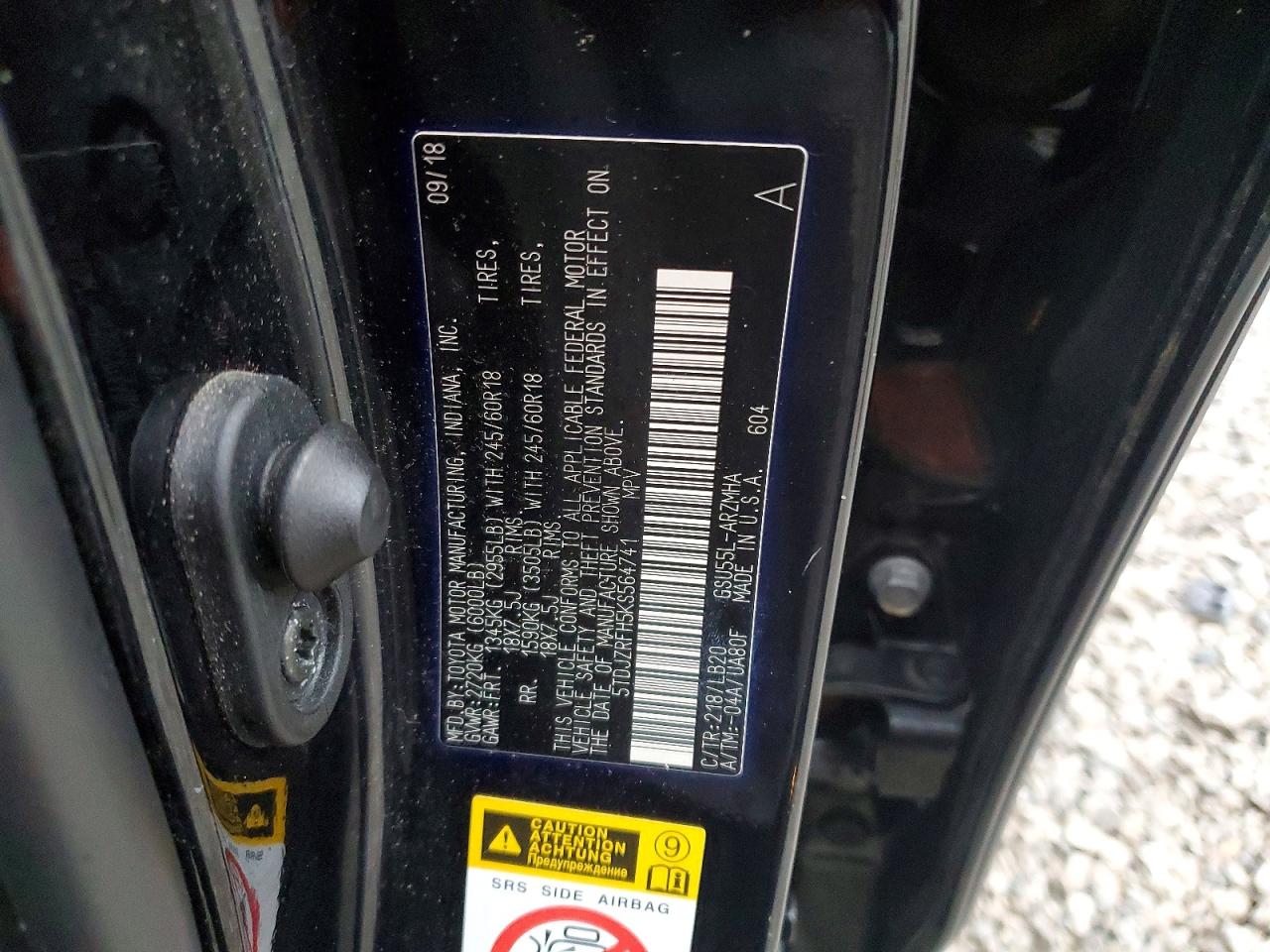 2019 TOYOTA HIGHLANDER SE photo 13