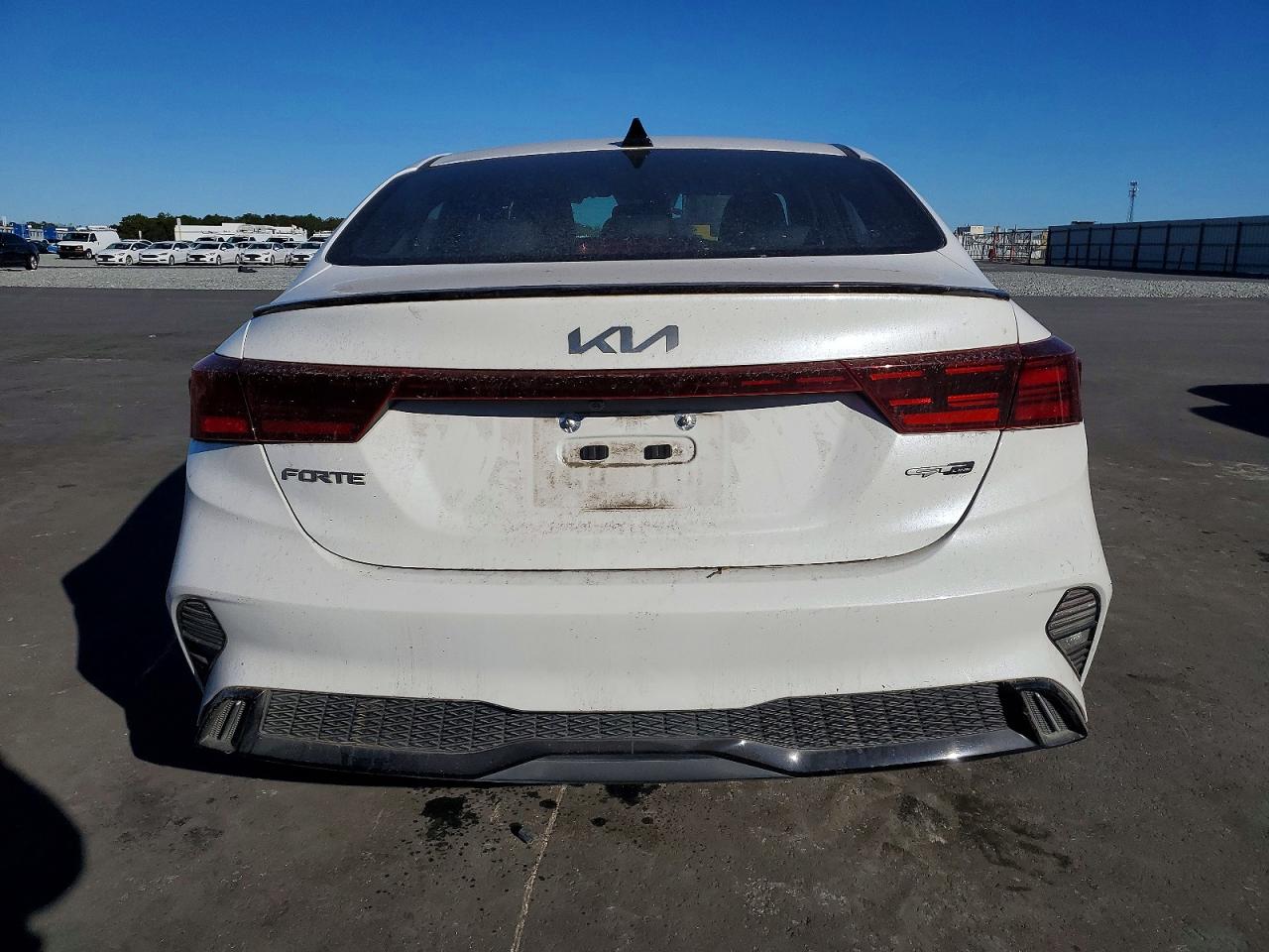 2023 KIA FORTE GT LINE photo 6