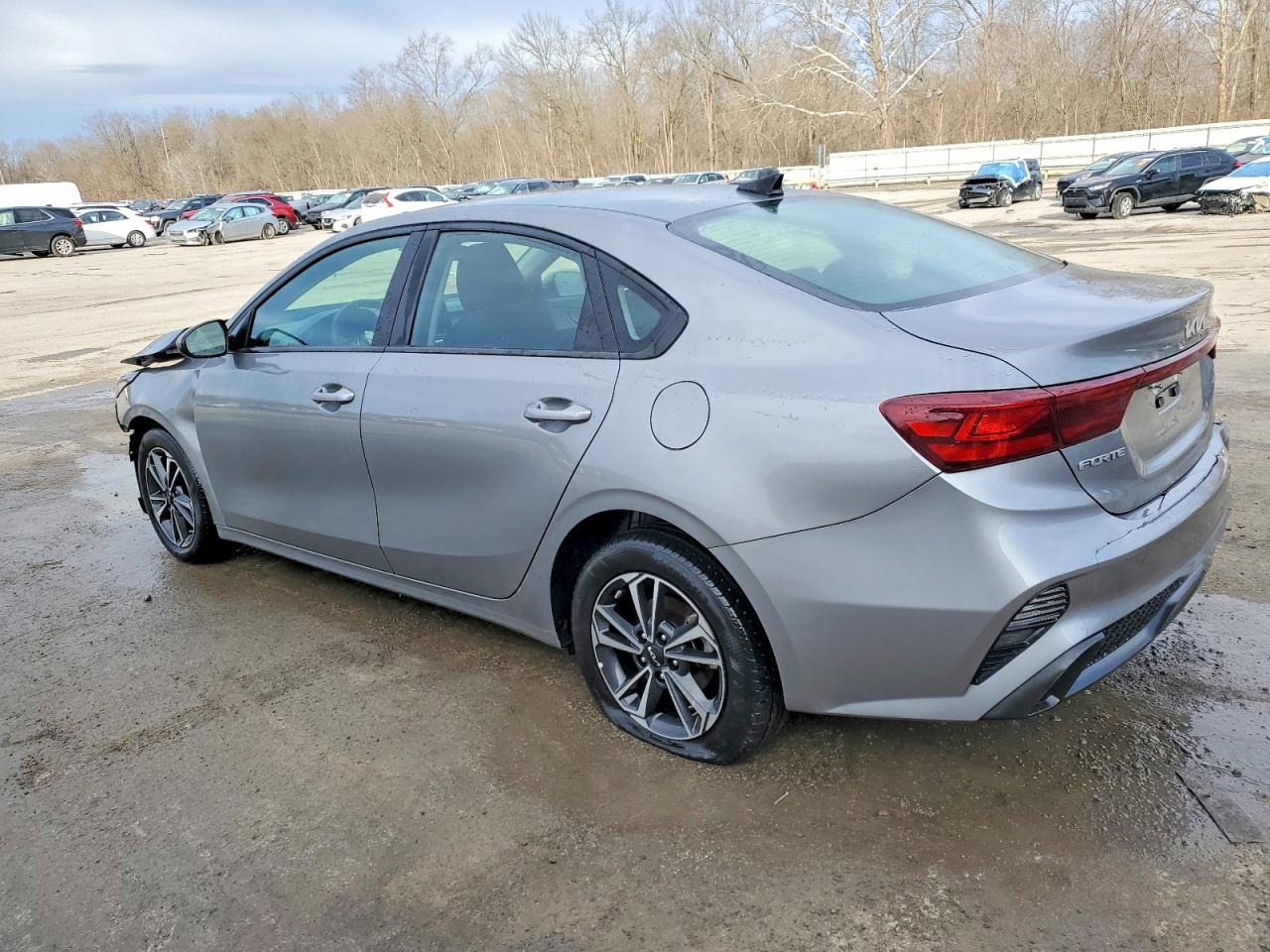 2024 KIA FORTE LXS photo 3
