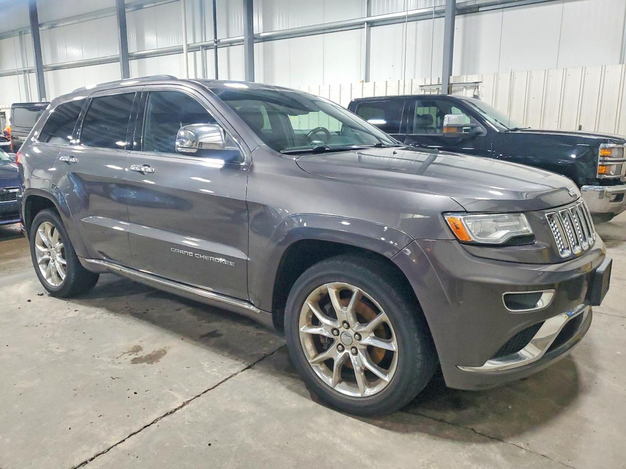 2014 JEEP GRAND CHEROKEE SUMMIT photo 4