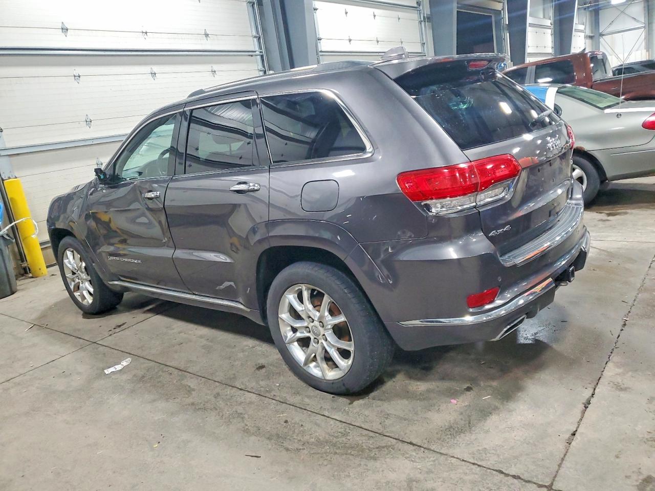2014 JEEP GRAND CHEROKEE SUMMIT photo 2