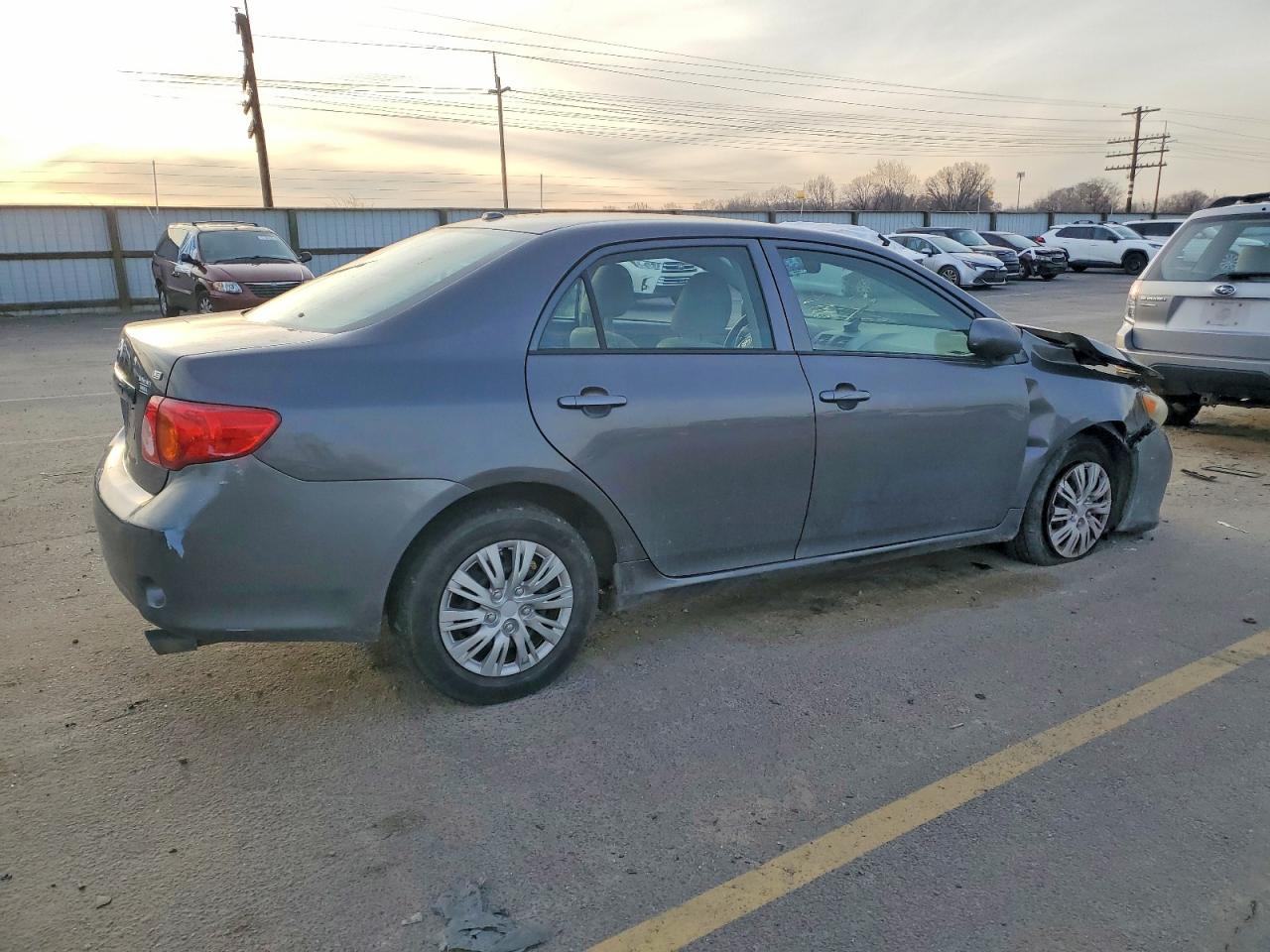 2010 TOYOTA COROLLA BASE photo 3