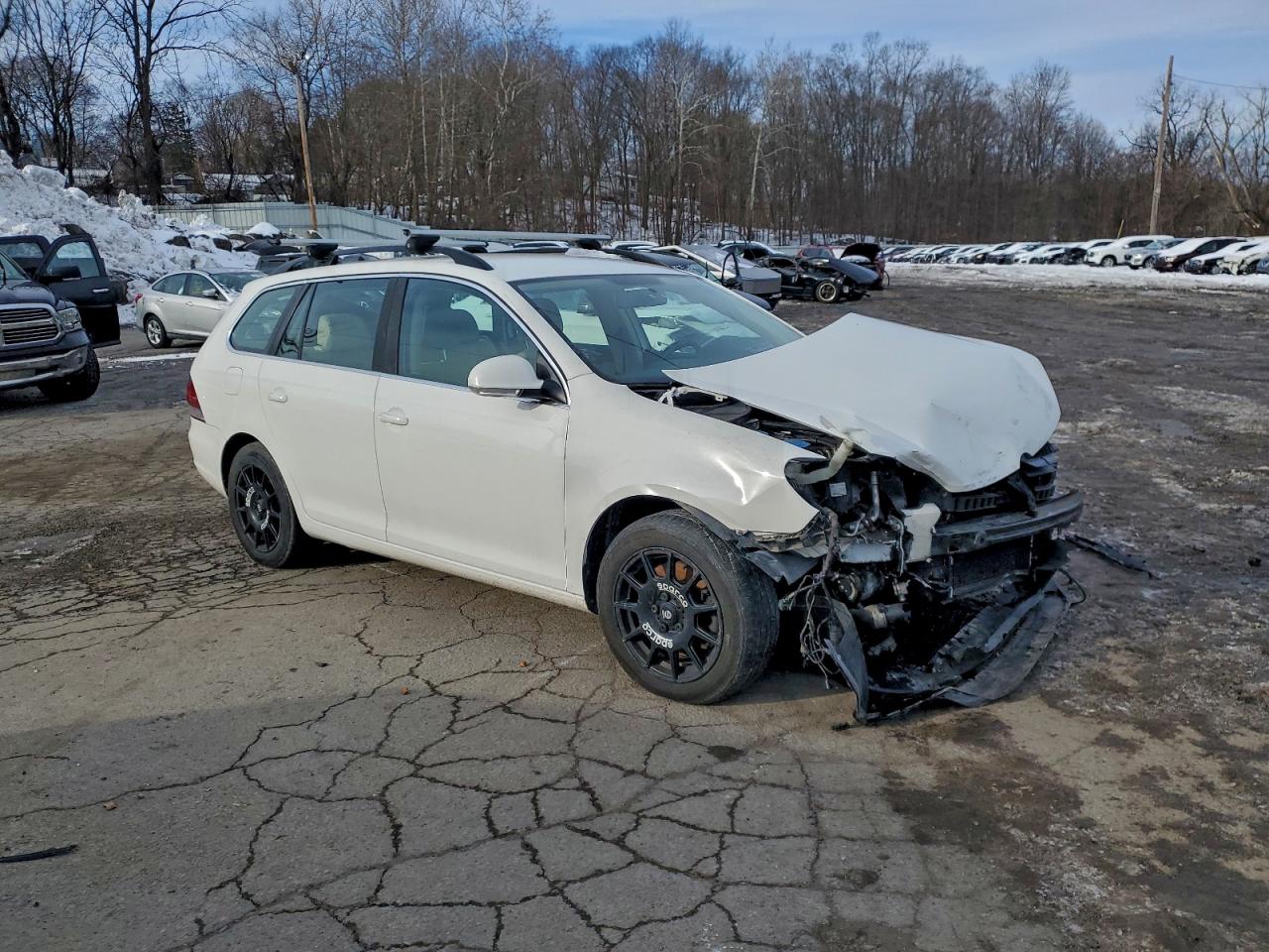 2014 VOLKSWAGEN JETTA TDI photo 4