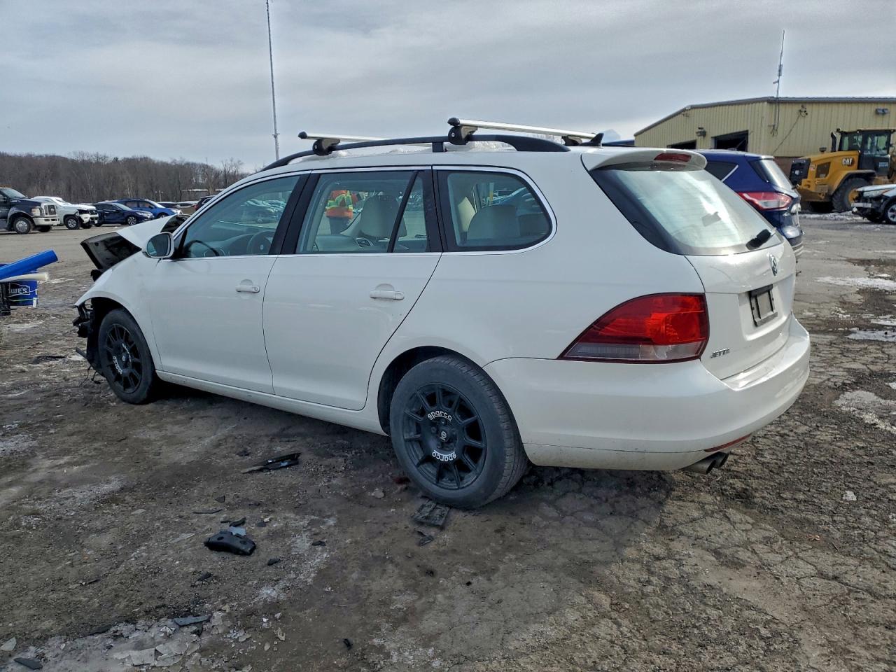 2014 VOLKSWAGEN JETTA TDI photo 2