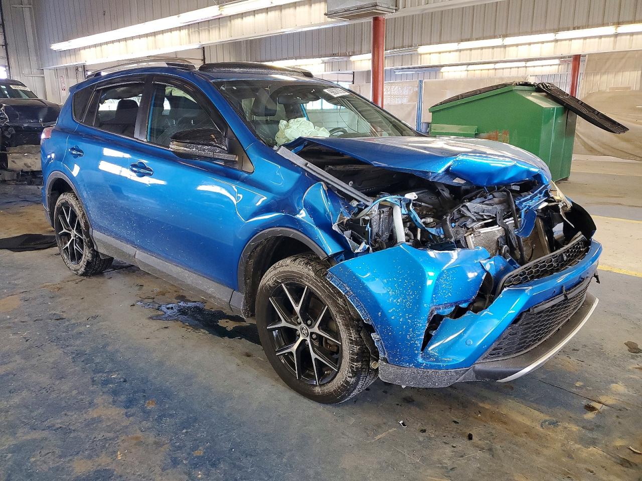 2016 TOYOTA RAV4 SE photo 4