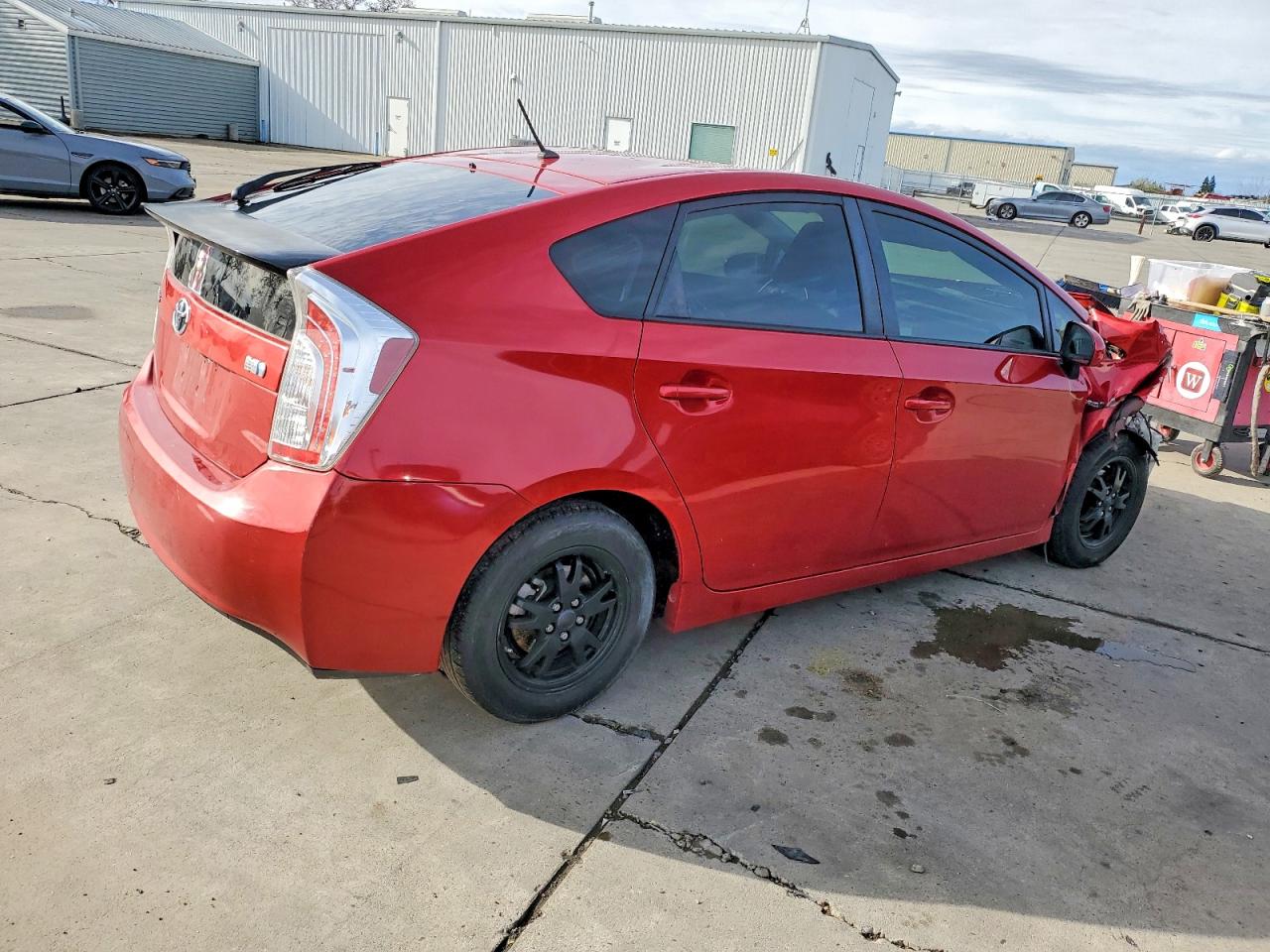 2015 TOYOTA PRIUS photo 3