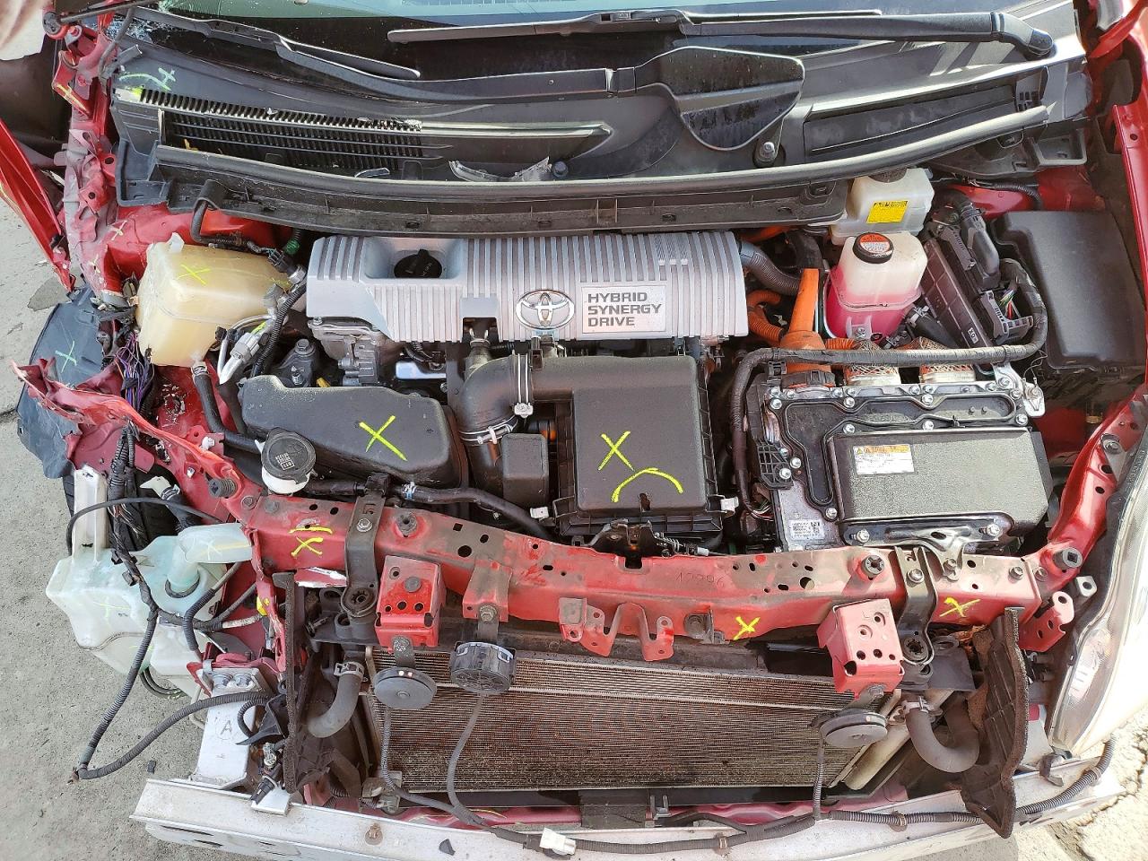 2015 TOYOTA PRIUS photo 11