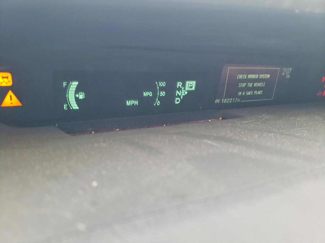2015 TOYOTA PRIUS photo 9