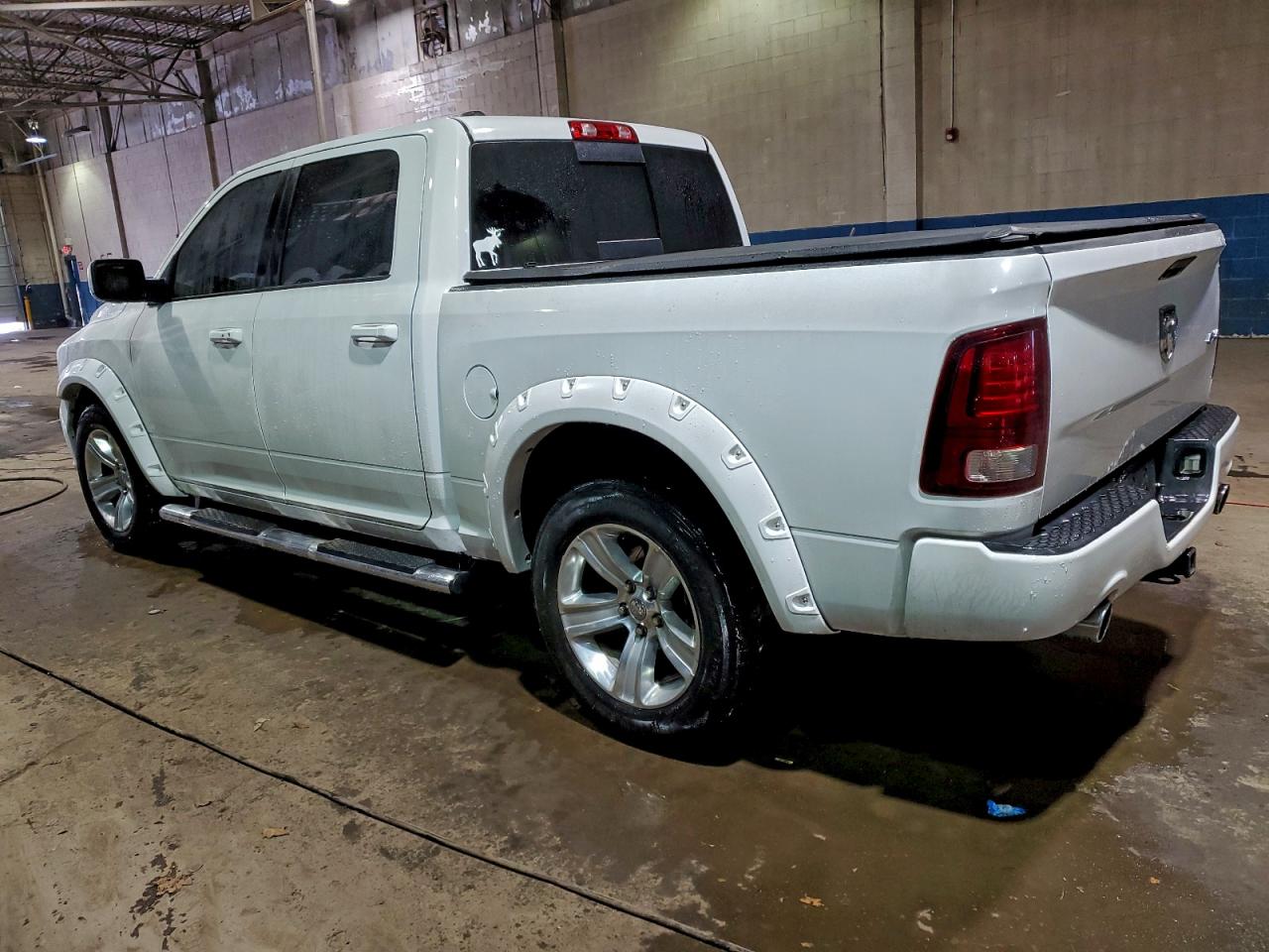 2013 RAM 1500 SPORT photo 2