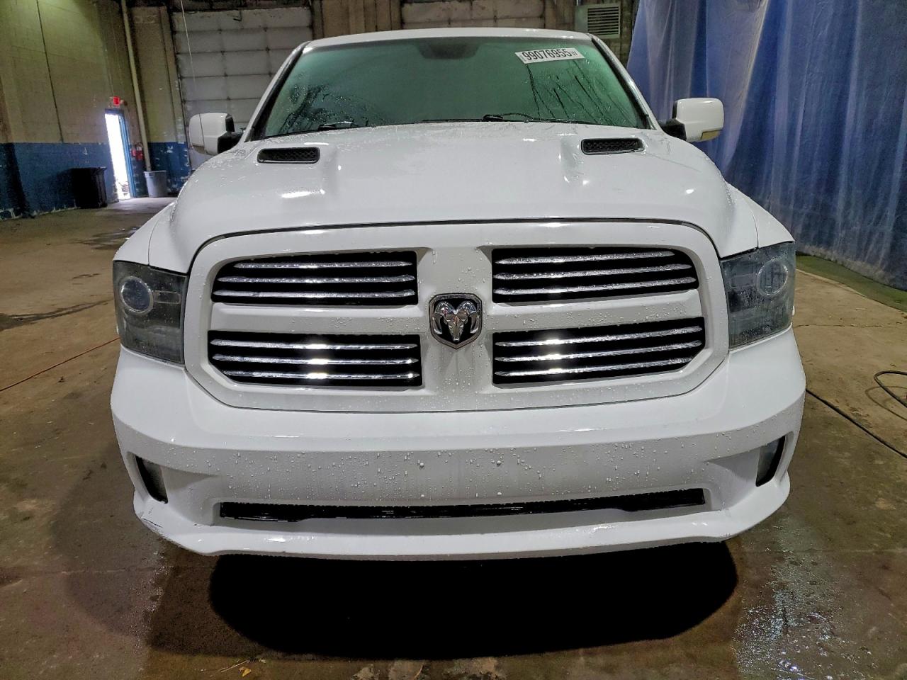 2013 RAM 1500 SPORT photo 5