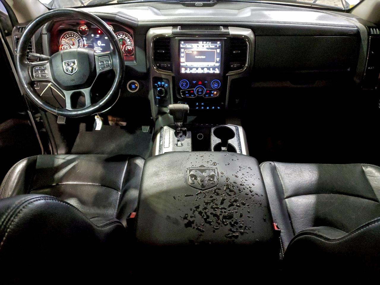 2013 RAM 1500 SPORT photo 8