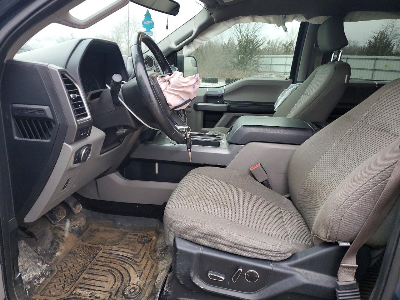 2015 FORD F150 SUPERCREW photo 13