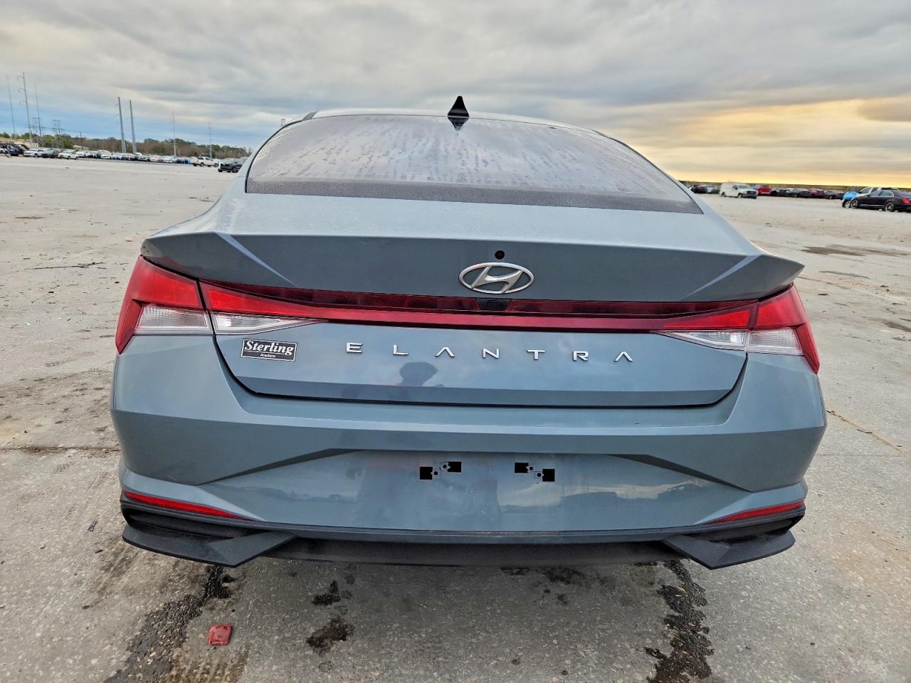2021 HYUNDAI ELANTRA SEL photo 6
