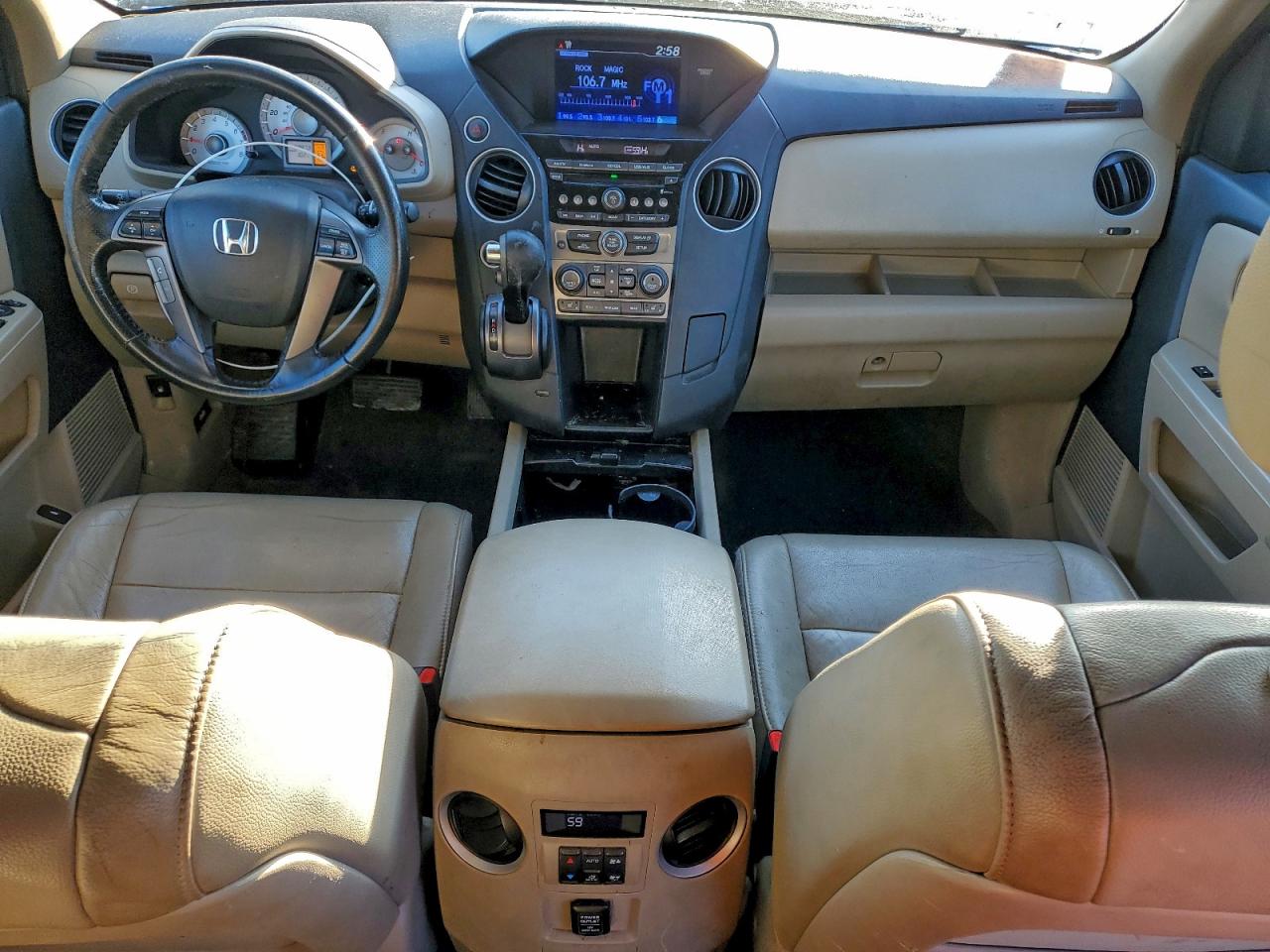 2015 HONDA PILOT EXL photo 8