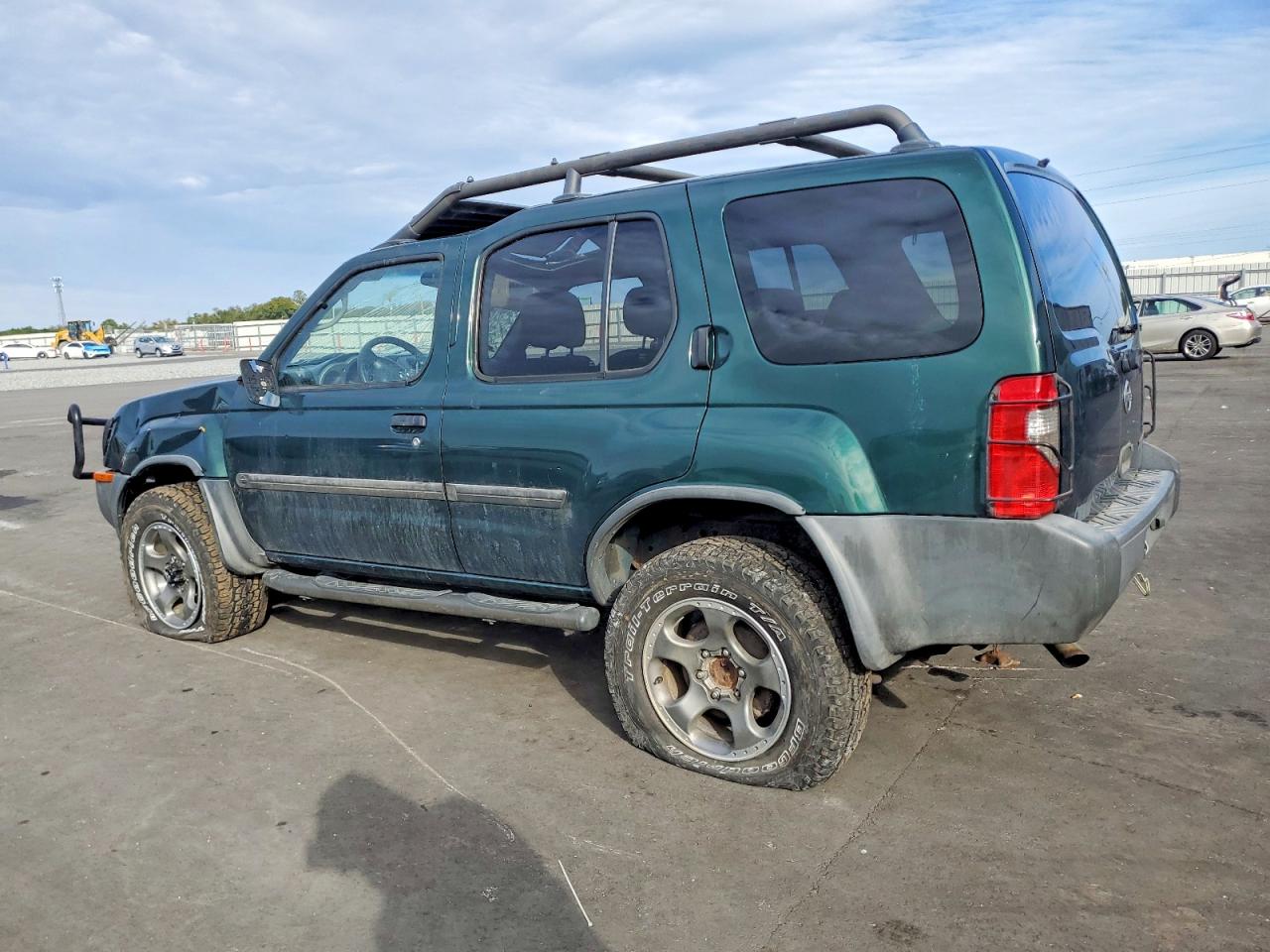2002 NISSAN XTERRA SE photo 2