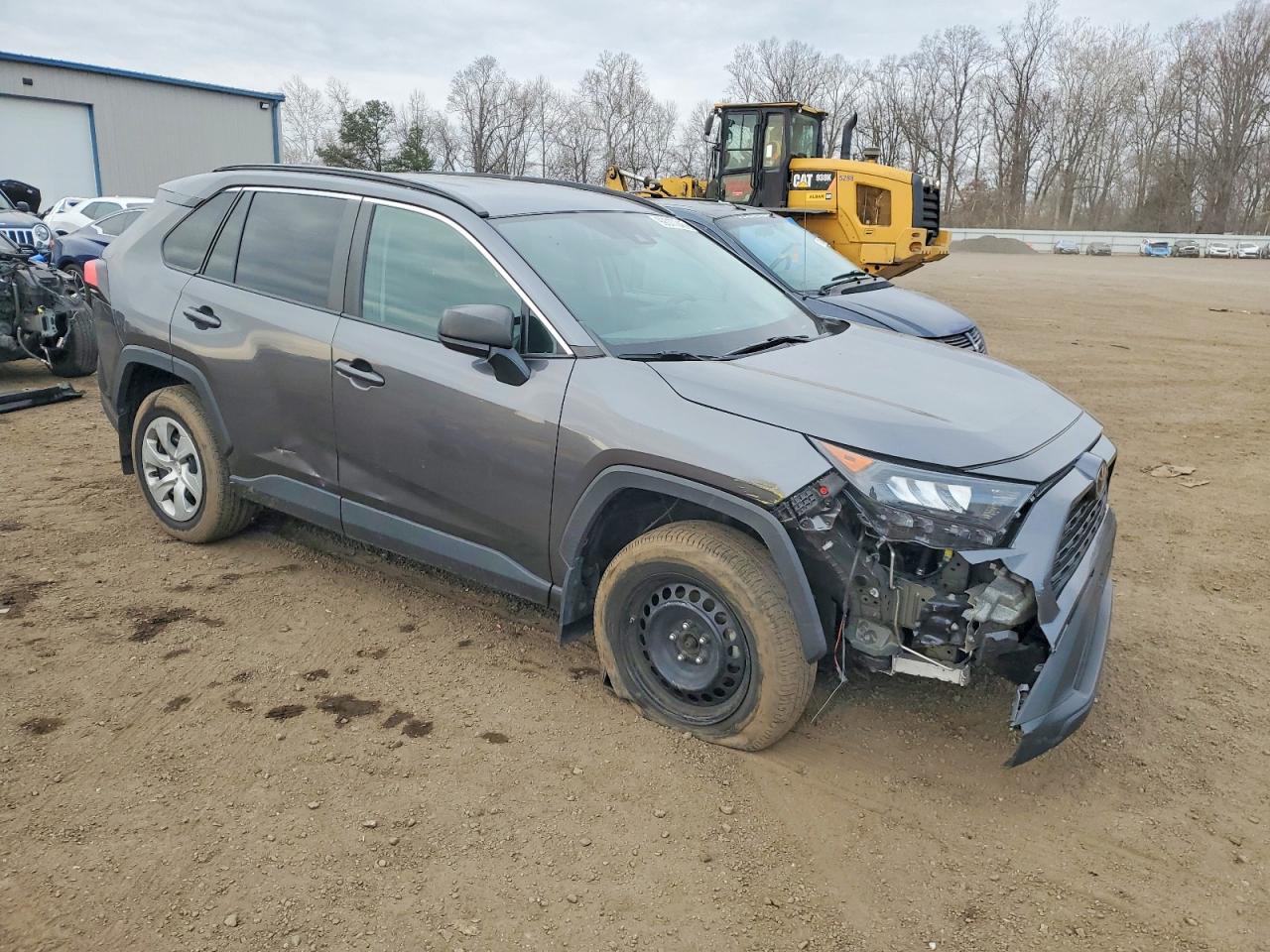2021 TOYOTA RAV4 LE photo 4