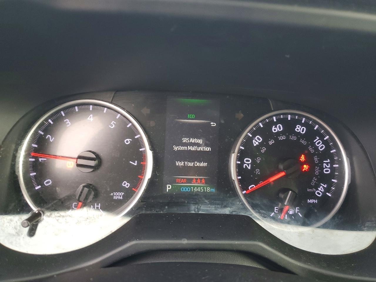 2021 TOYOTA RAV4 LE photo 9