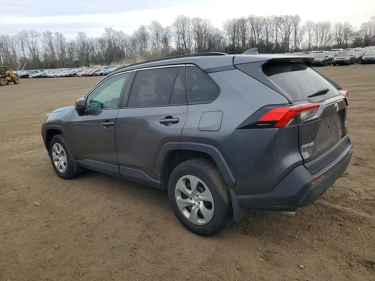 2021 TOYOTA RAV4 LE photo 2