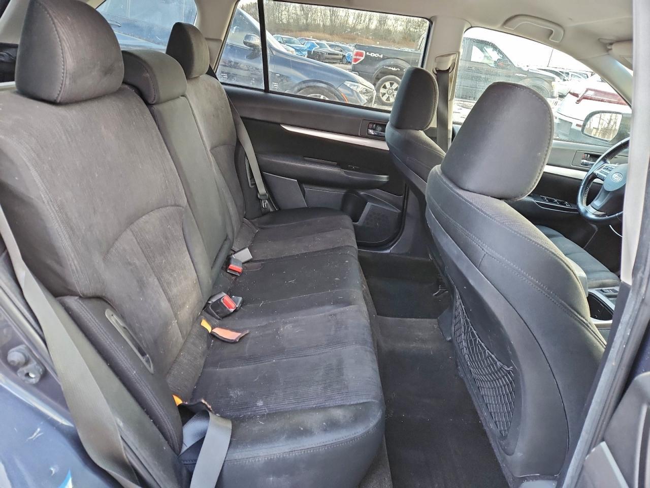 2014 SUBARU OUTBACK 2.5I PREMIUM photo 11