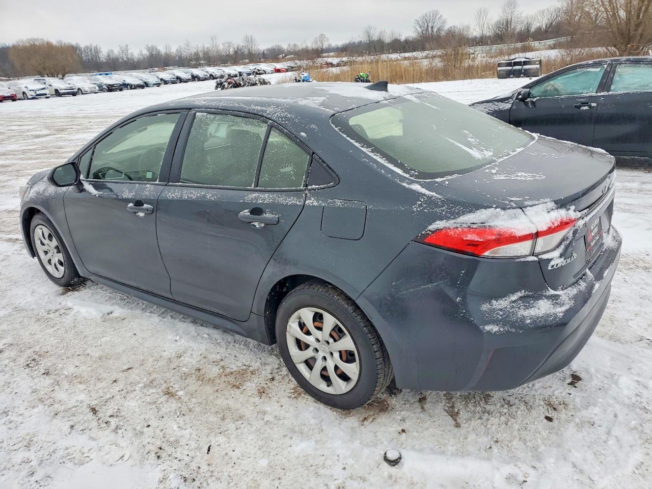 2023 TOYOTA COROLLA LE photo 2