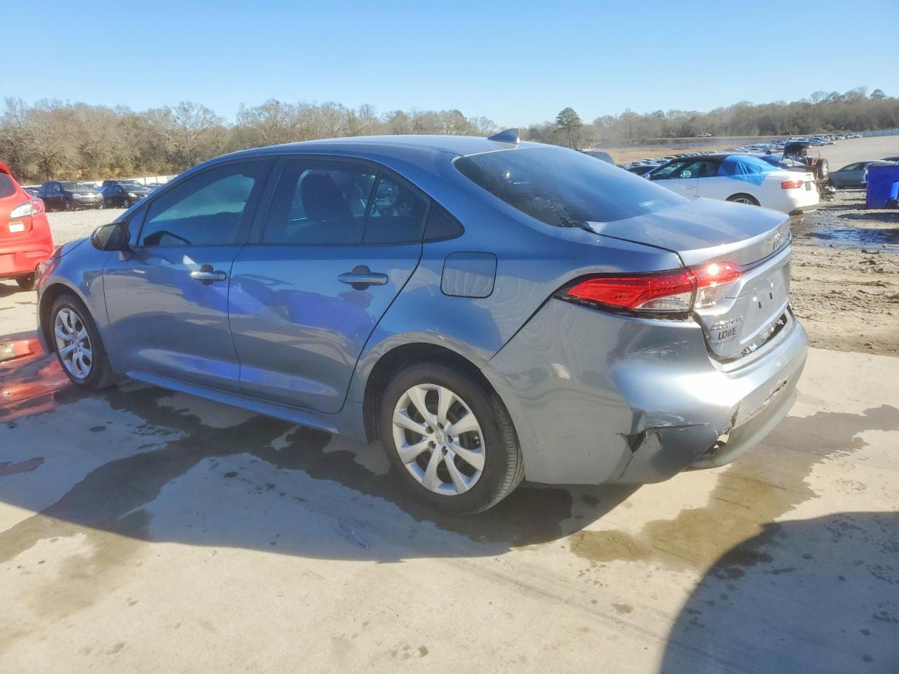 2024 TOYOTA COROLLA LE photo 2