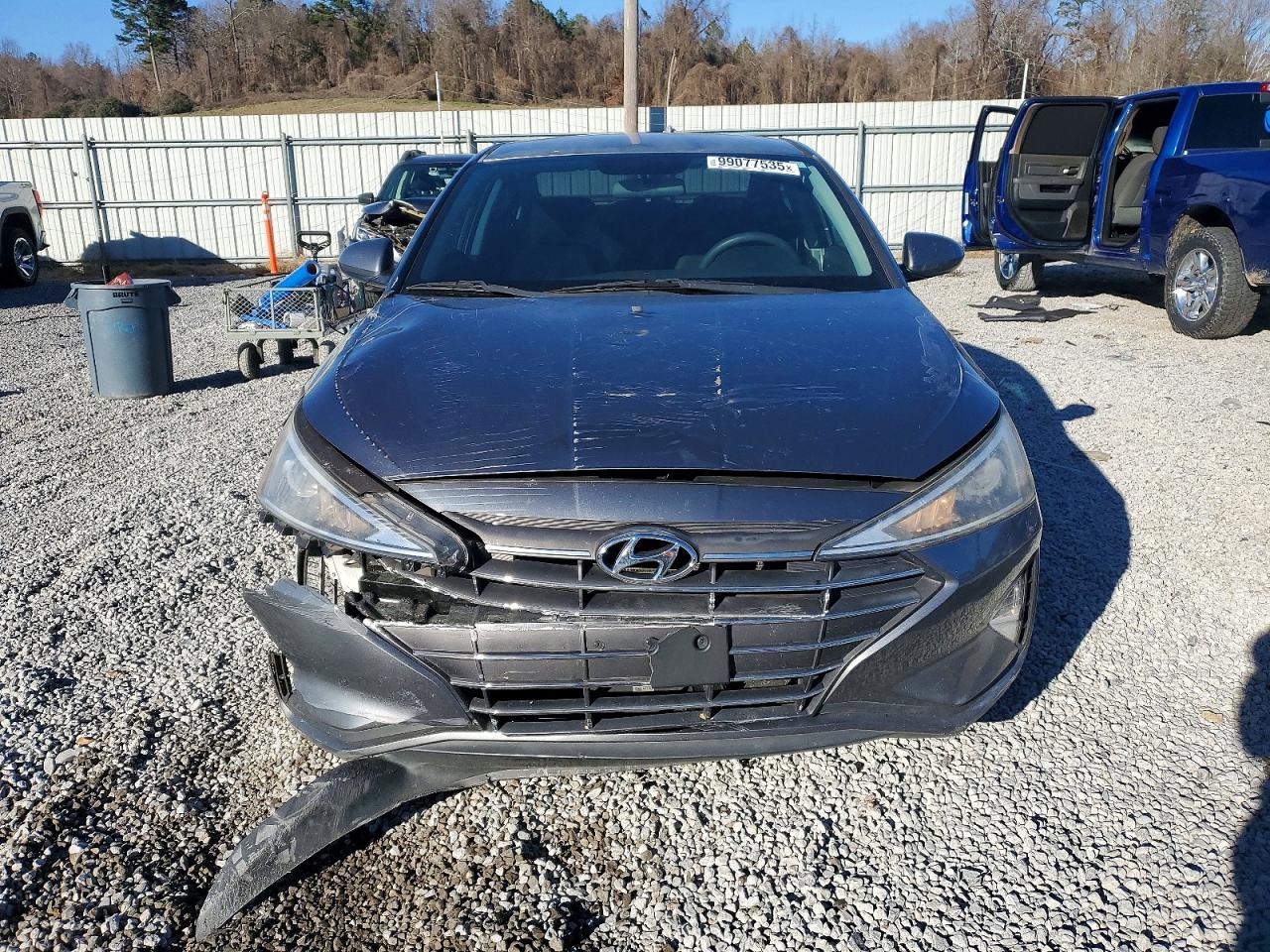 2019 HYUNDAI ELANTRA SE photo 9