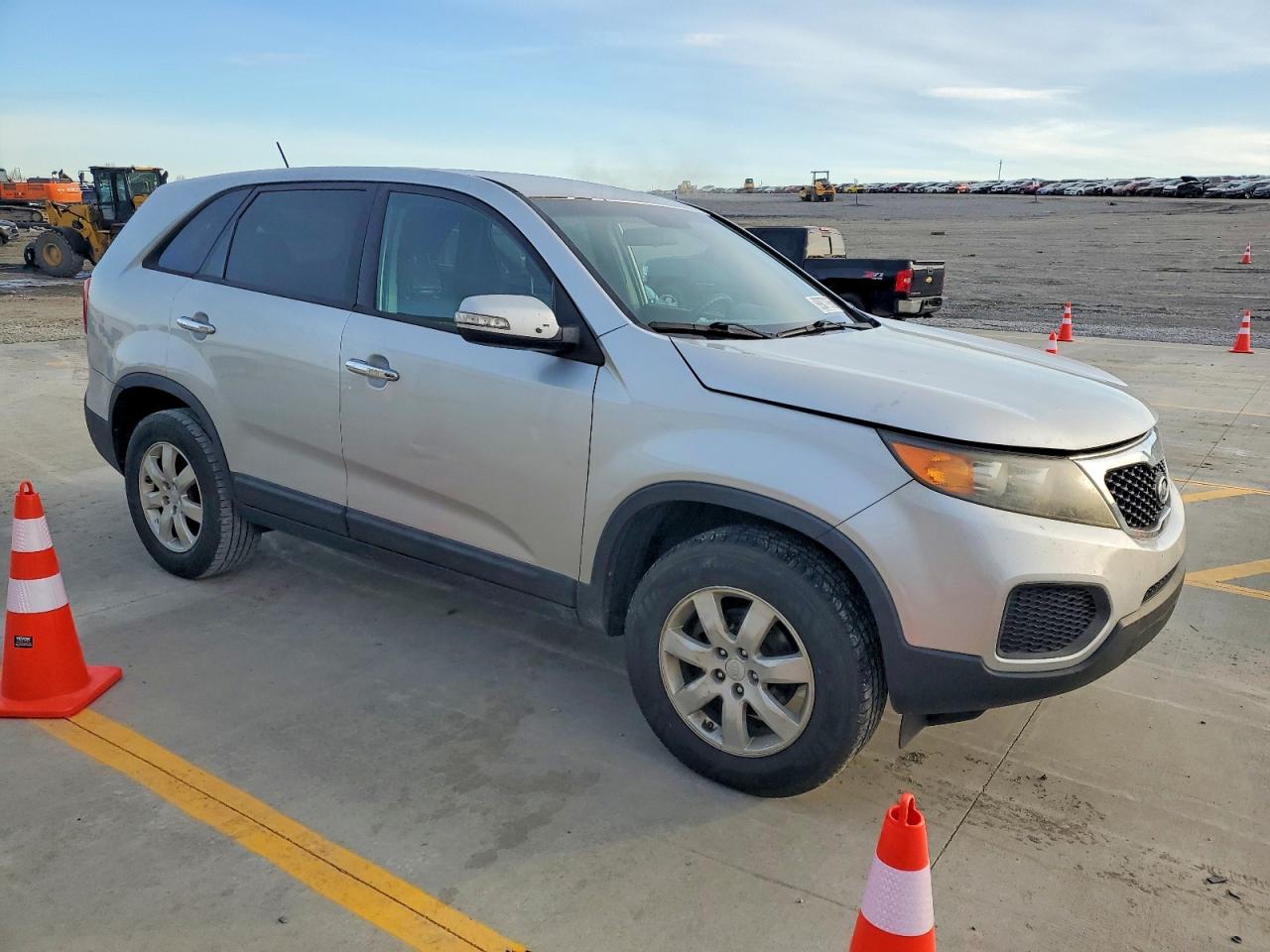 2012 KIA SORENTO BASE photo 4
