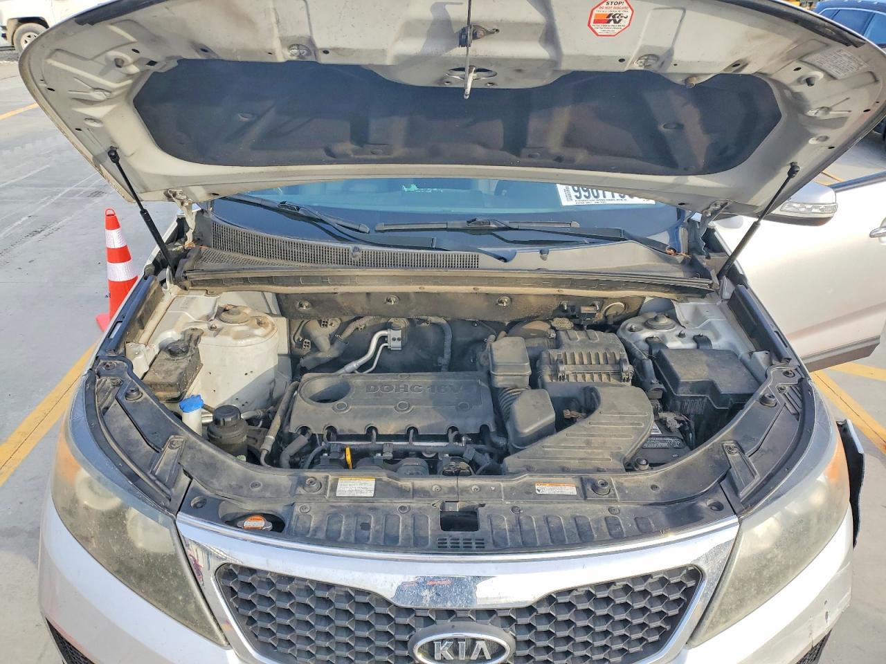 2012 KIA SORENTO BASE photo 12