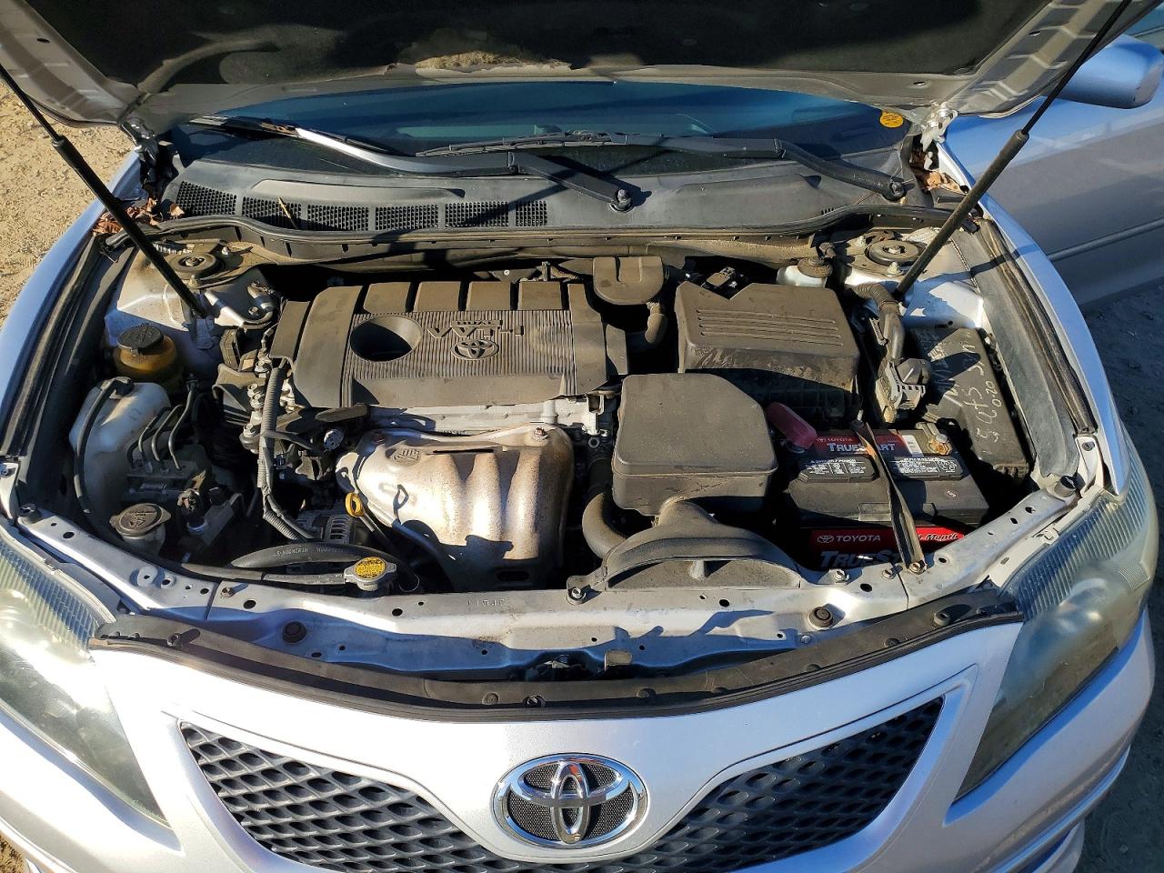 2011 TOYOTA CAMRY BASE photo 11