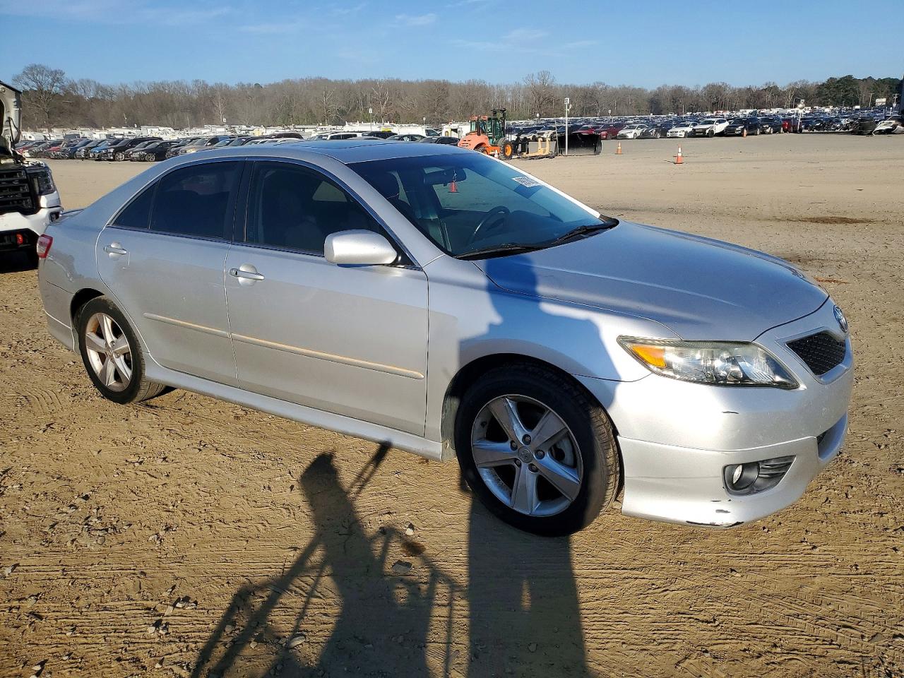 2011 TOYOTA CAMRY BASE photo 4