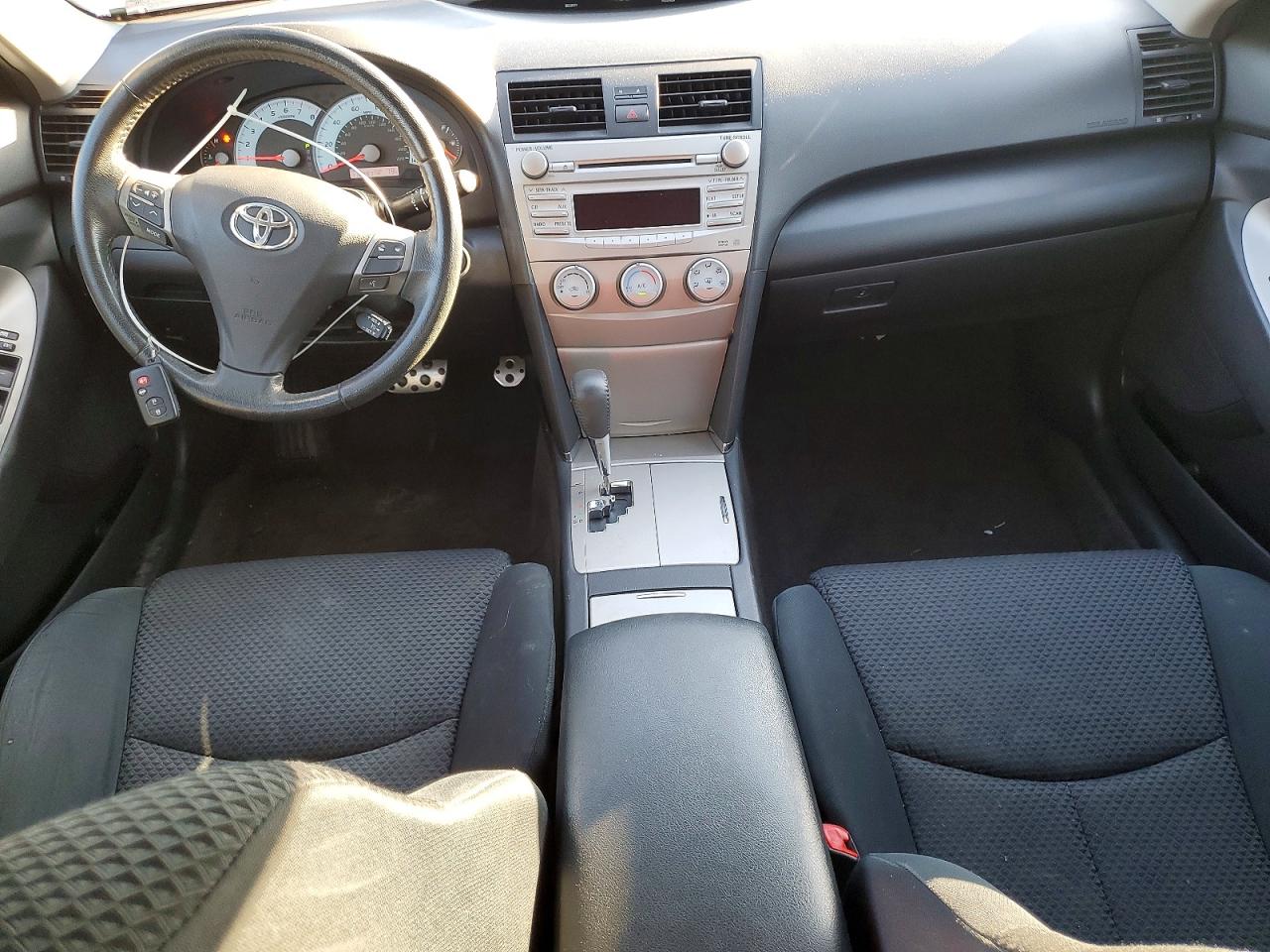 2011 TOYOTA CAMRY BASE photo 8