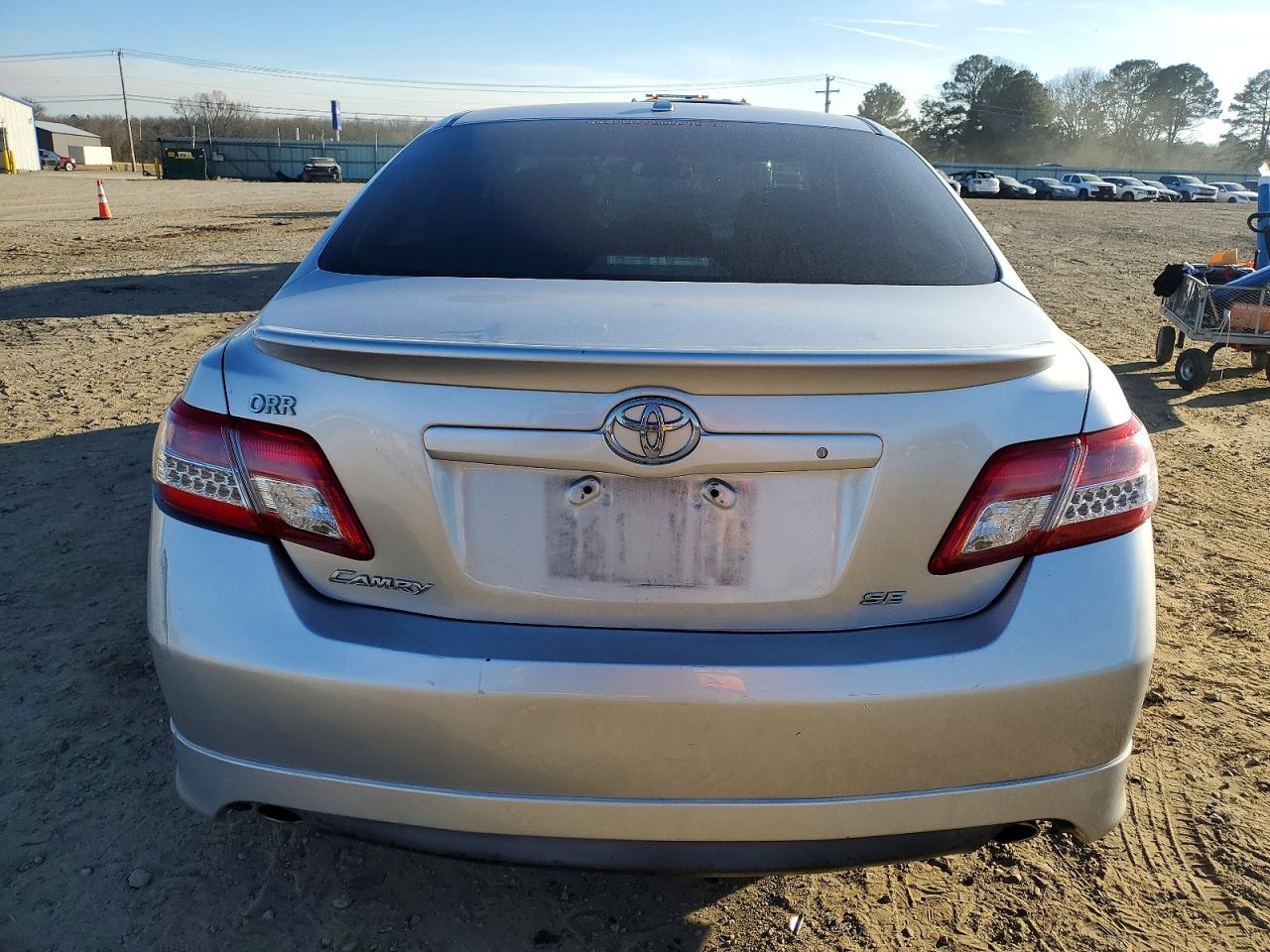 2011 TOYOTA CAMRY BASE photo 6