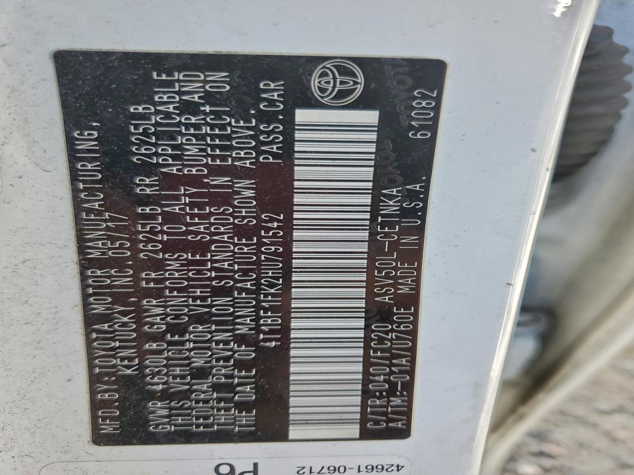 2017 TOYOTA CAMRY LE photo 12
