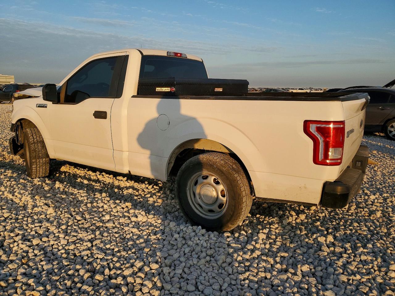 2016 FORD F150 photo 2