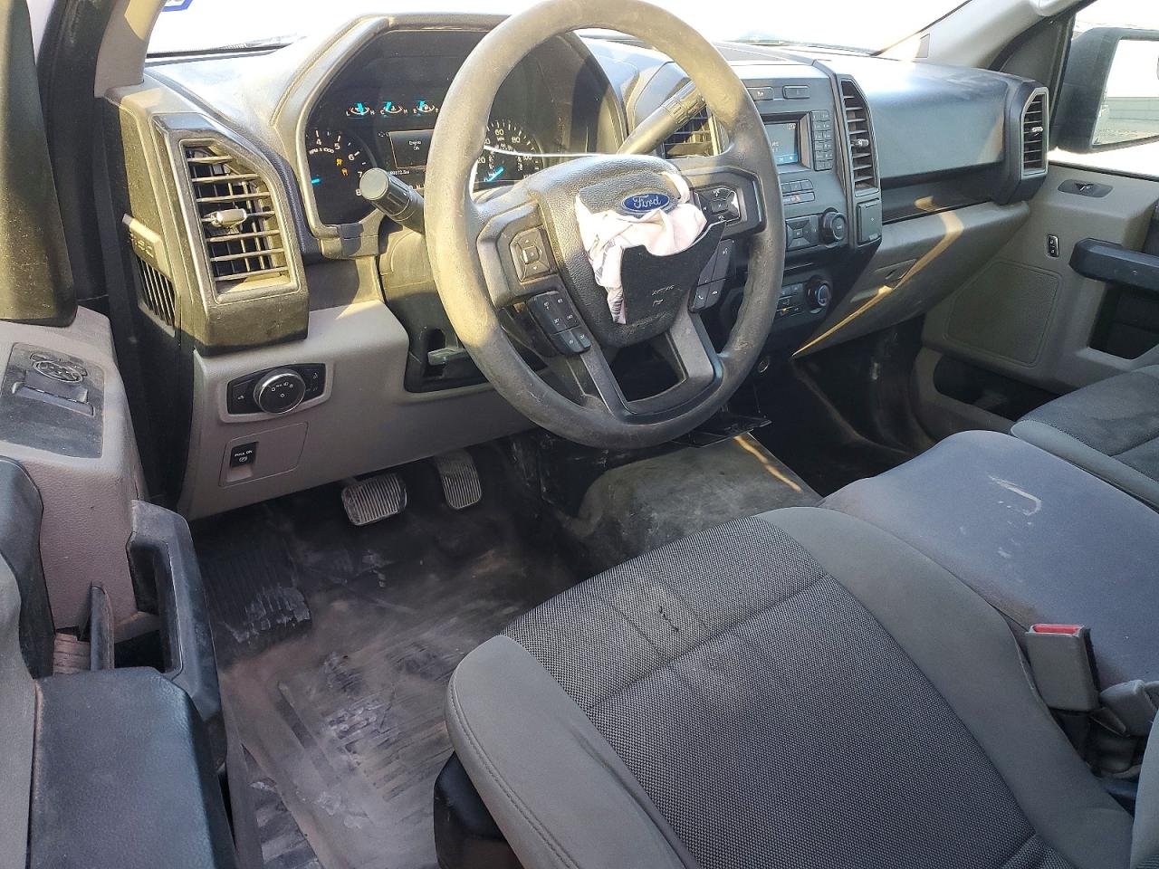 2016 FORD F150 photo 8