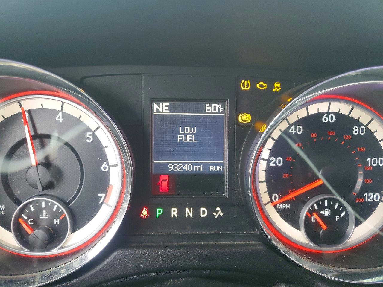 2015 DODGE GRAND CARAVAN SXT photo 9