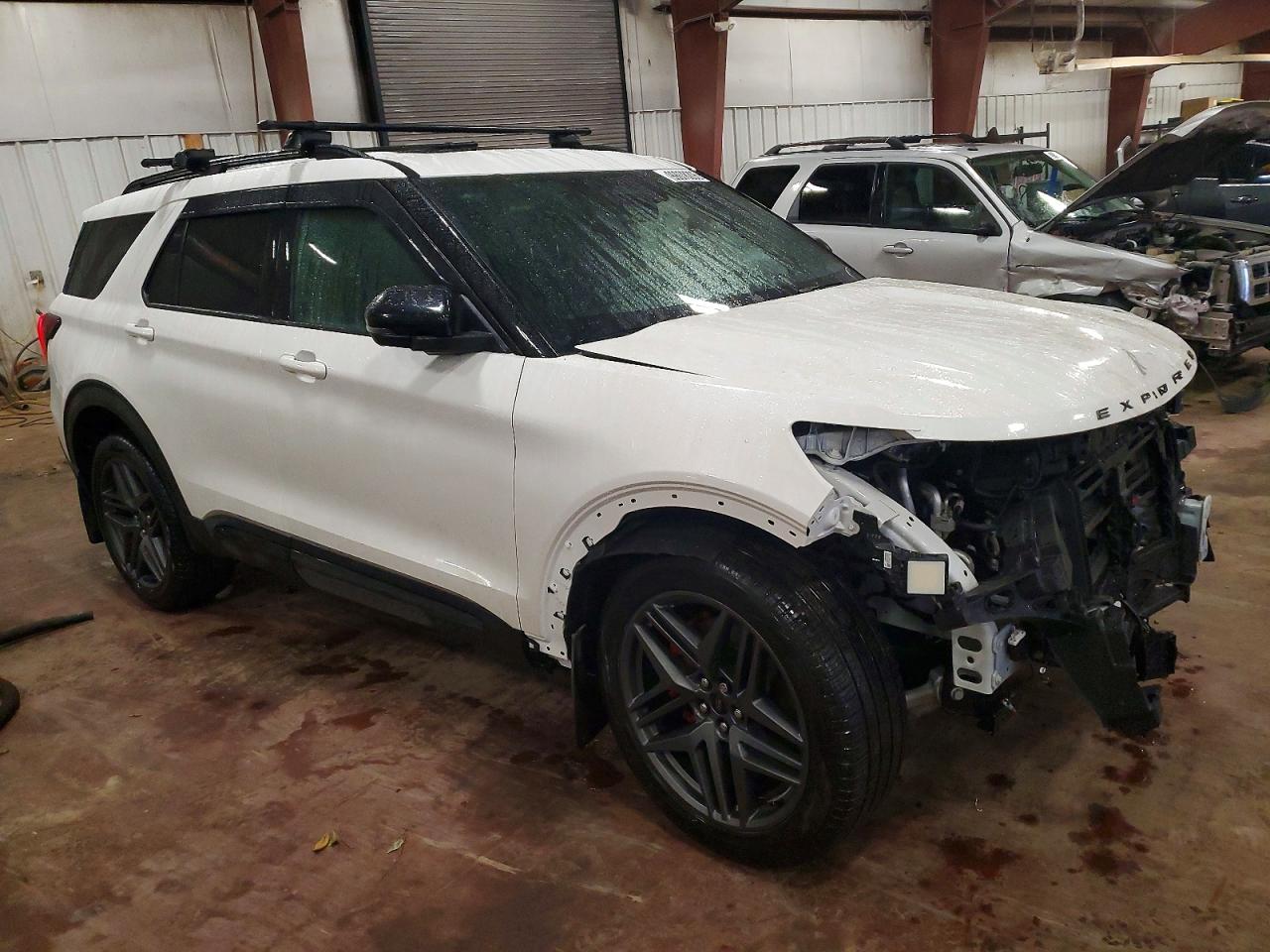 2025 FORD EXPLORER ST photo 4