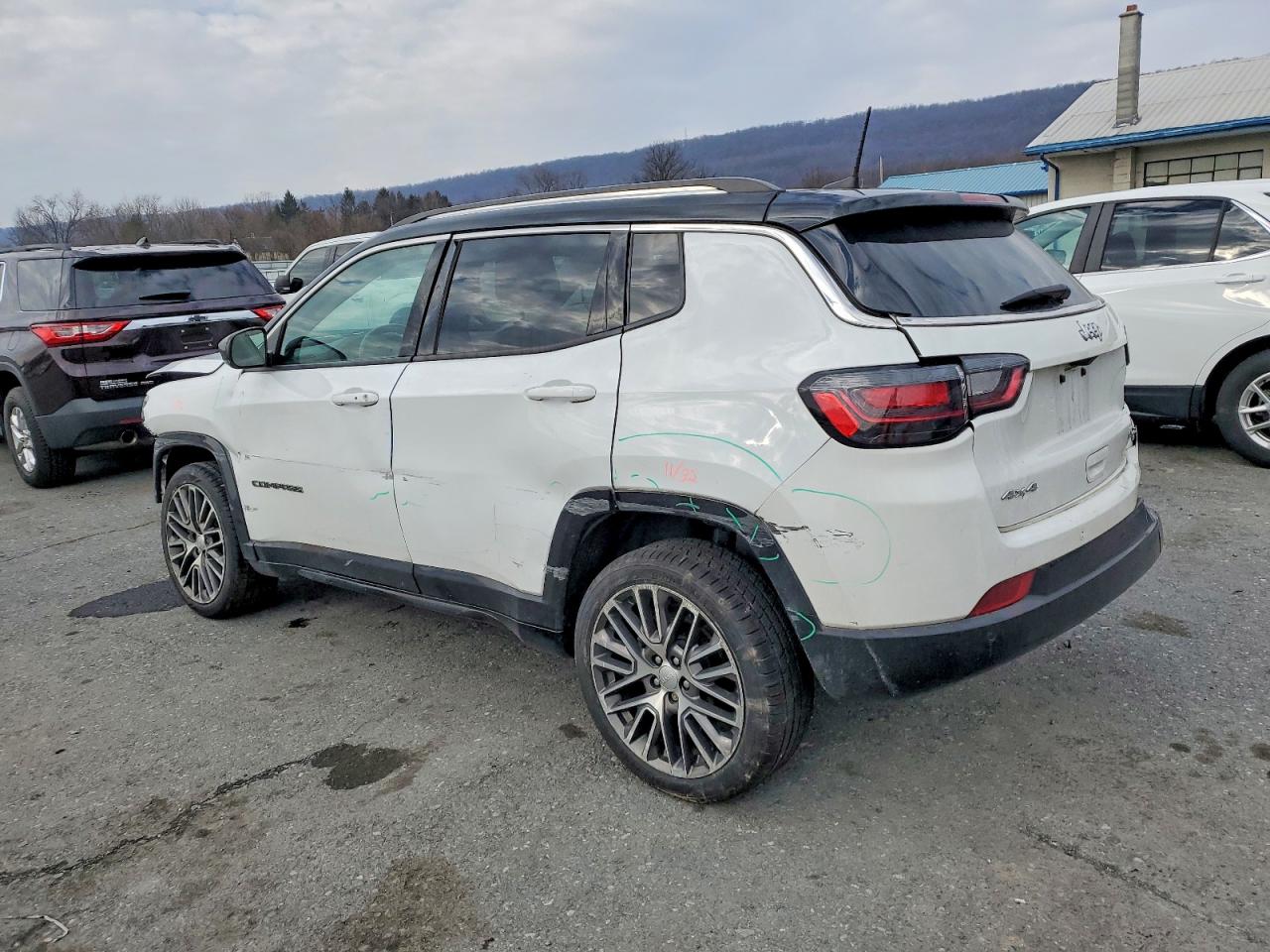 2022 JEEP COMPASS LIMITED photo 3