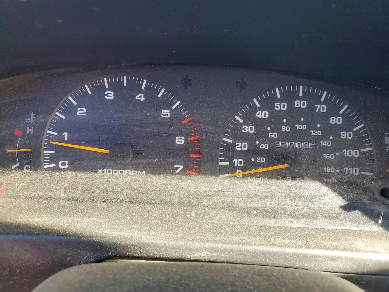 1997 TOYOTA 4RUNNER SR5 photo 17