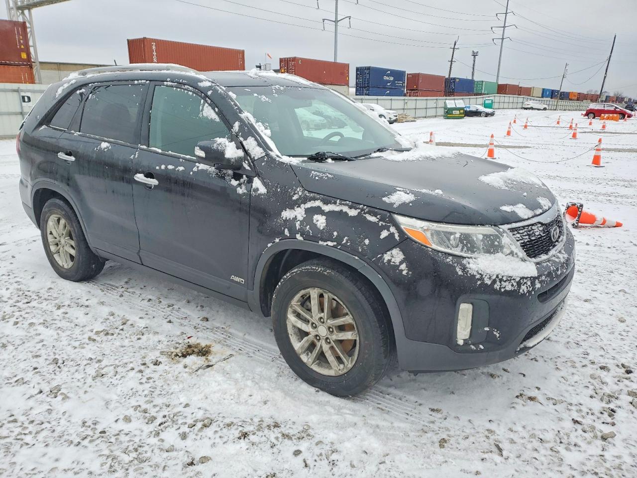 2015 KIA SORENTO LX photo 4