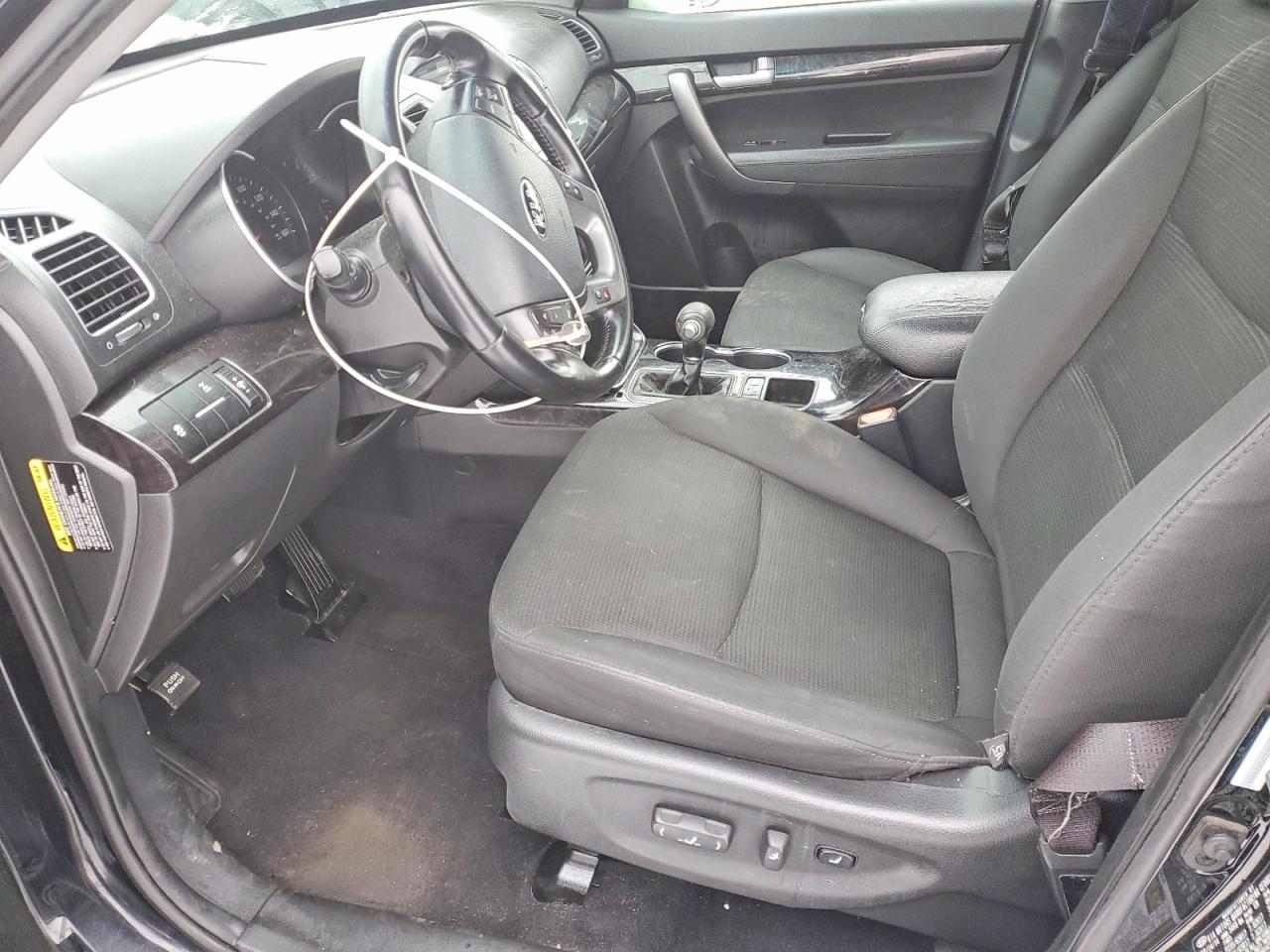 2015 KIA SORENTO LX photo 7