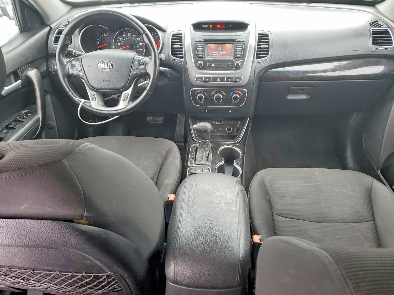 2015 KIA SORENTO LX photo 8
