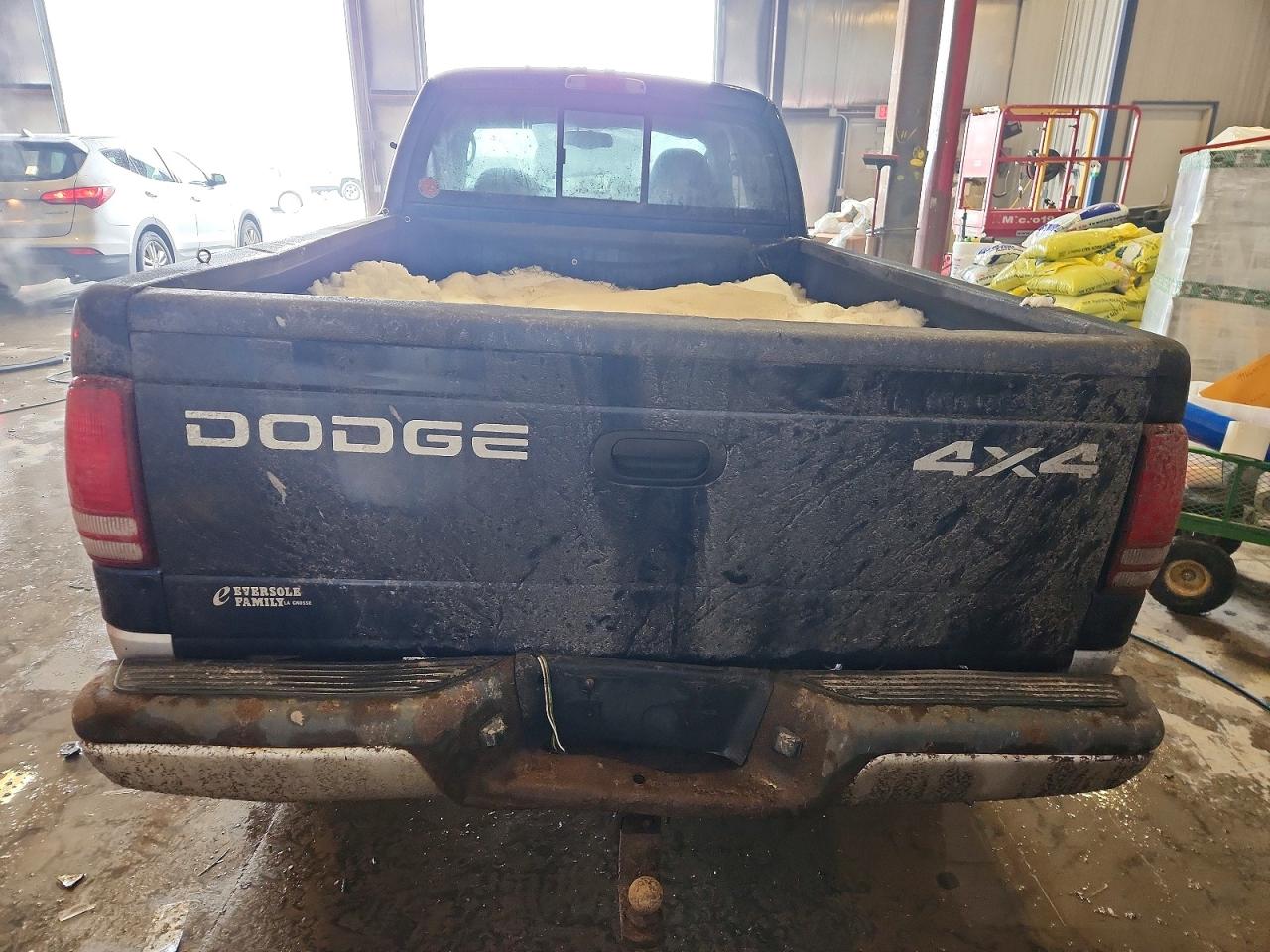 2002 DODGE DAKOTA SLT photo 6