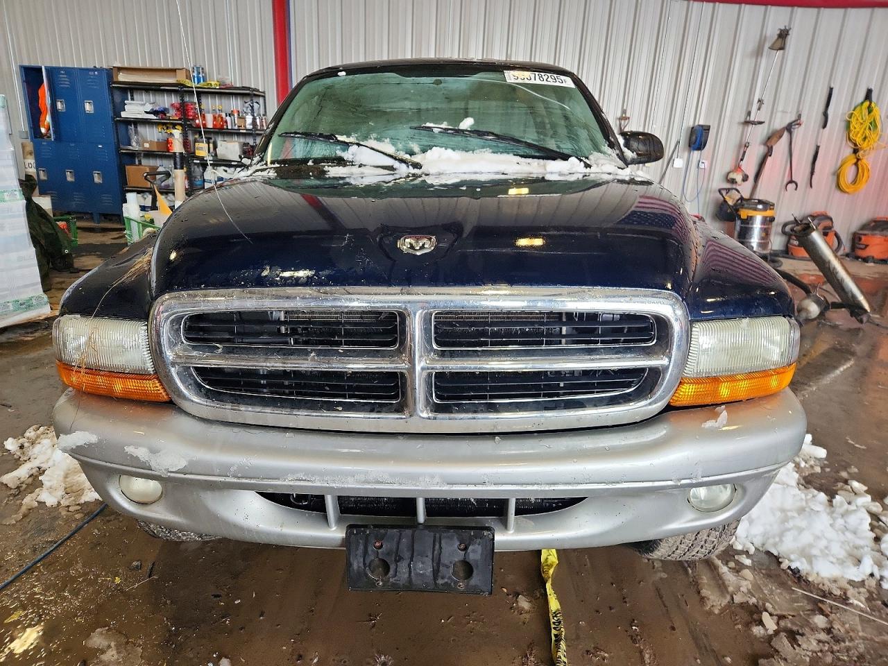 2002 DODGE DAKOTA SLT photo 5