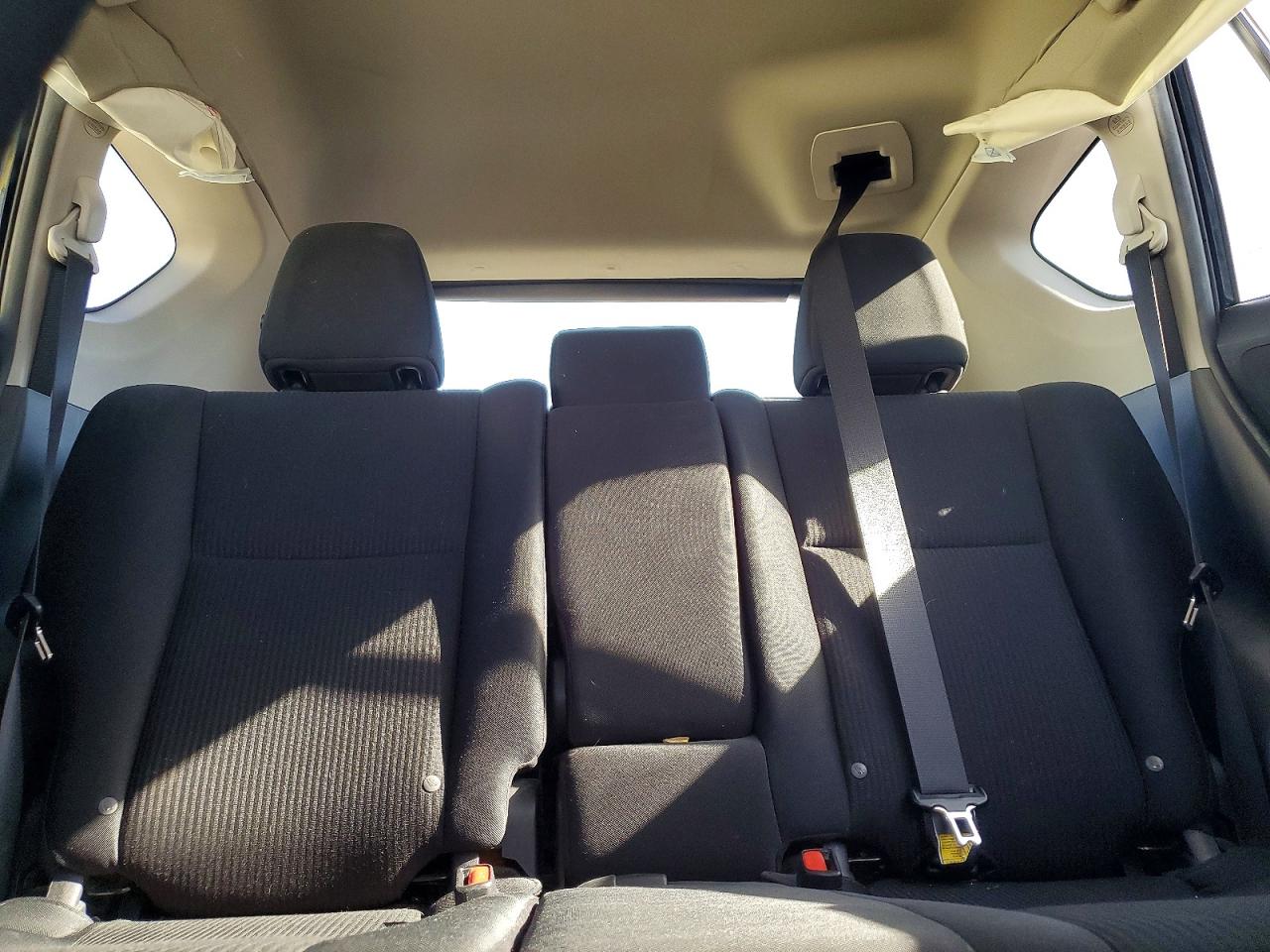 2018 TOYOTA RAV4 LE photo 10