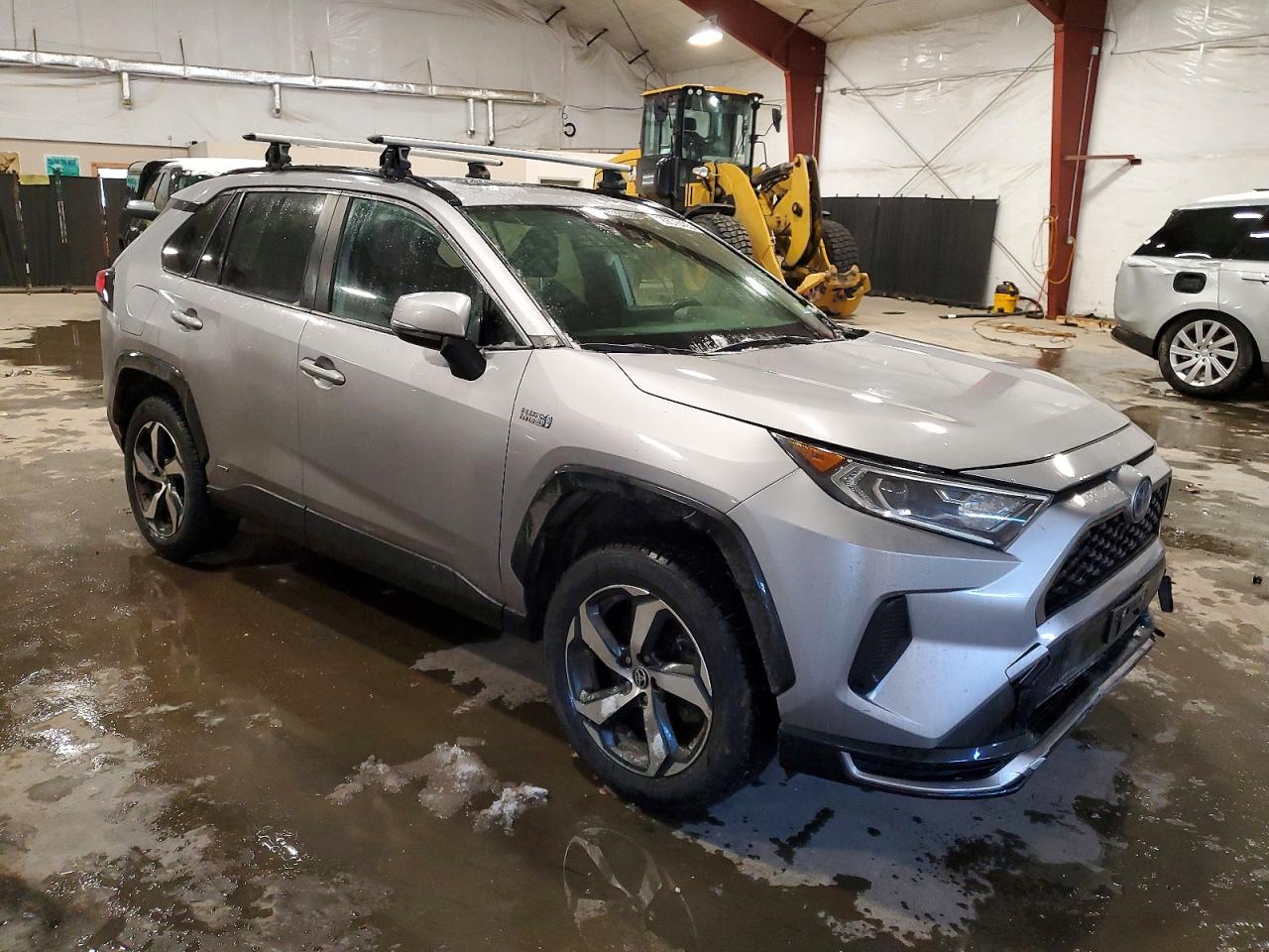 2021 TOYOTA RAV4 PRIME SE photo 4