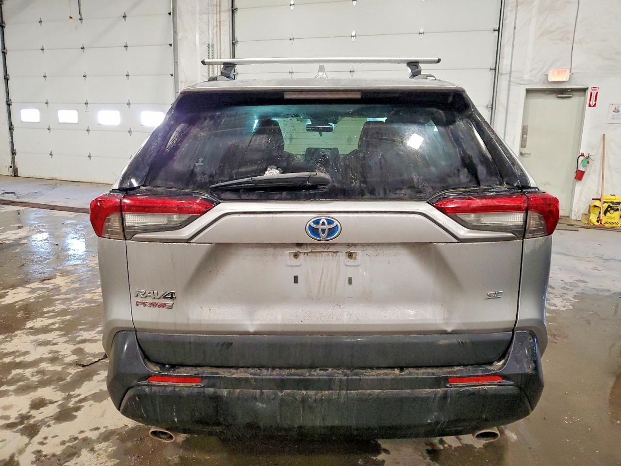 2021 TOYOTA RAV4 PRIME SE photo 6