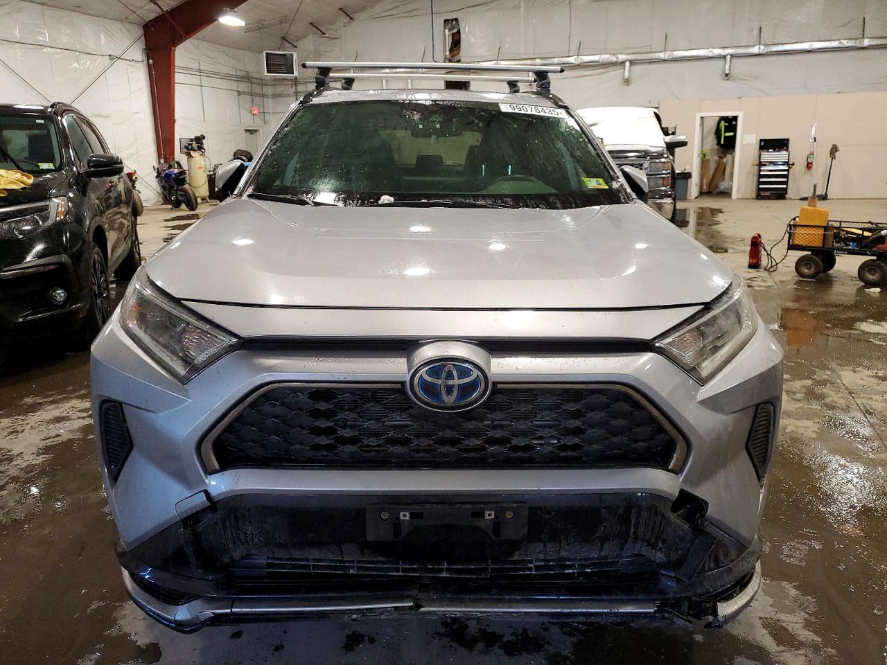 2021 TOYOTA RAV4 PRIME SE photo 5
